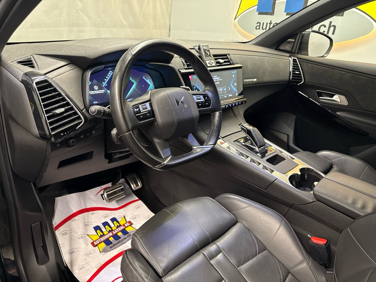 DS AUTOMOBILES DS 7 Crossback E-Tense 300 SO Chic-showroom-element-2