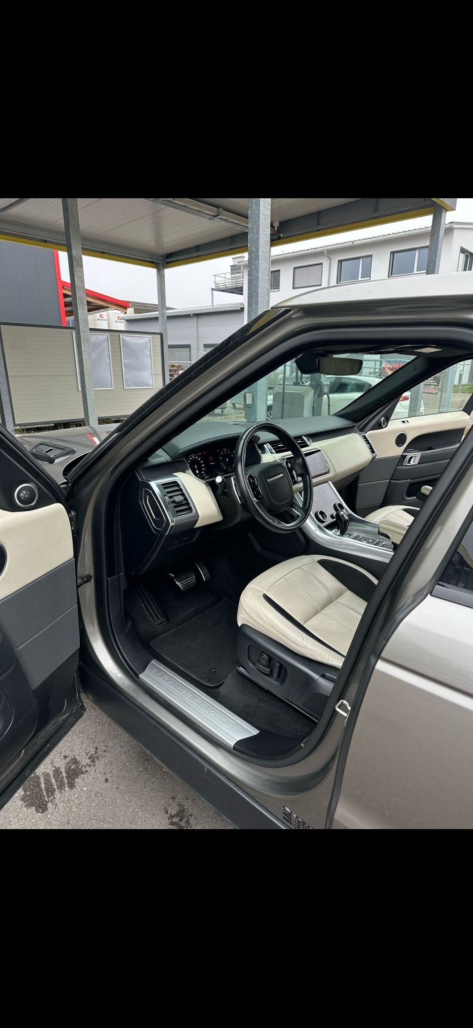 LAND ROVER 3.0 V6 SC HSE Dynamic-image-4