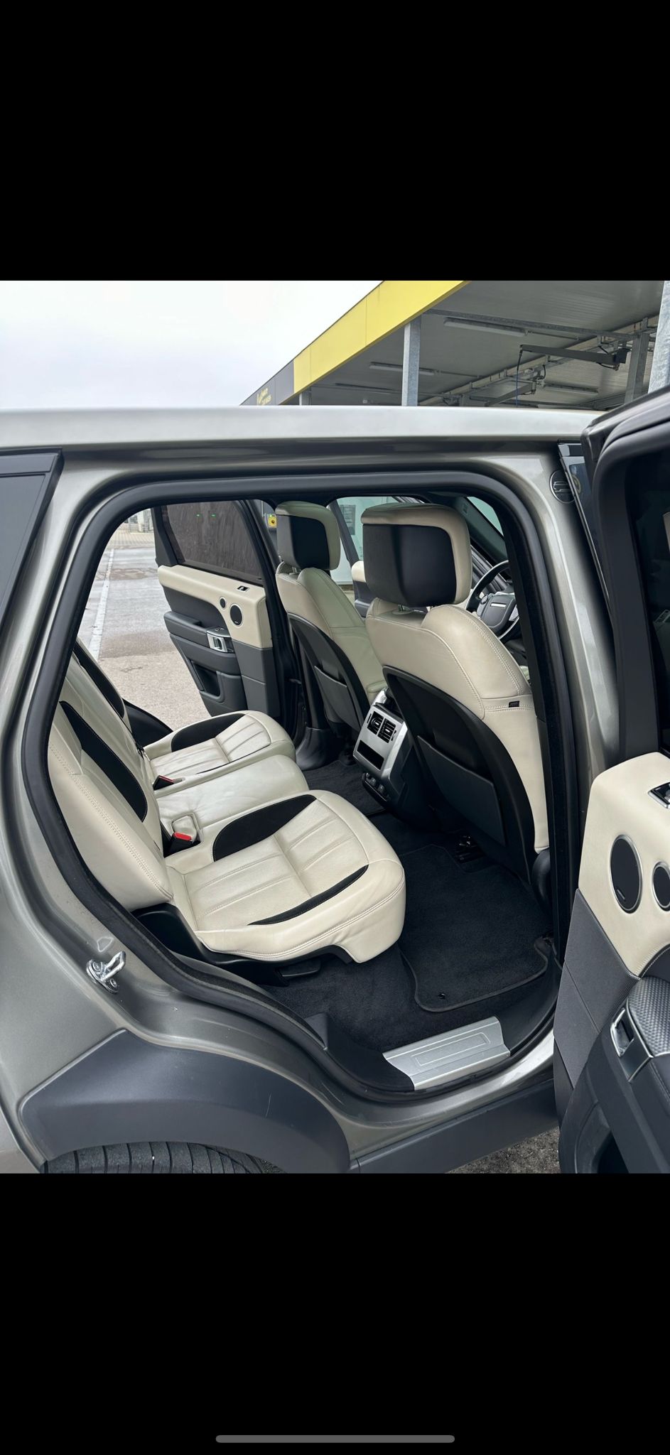 LAND ROVER 3.0 V6 SC HSE Dynamic-image-6