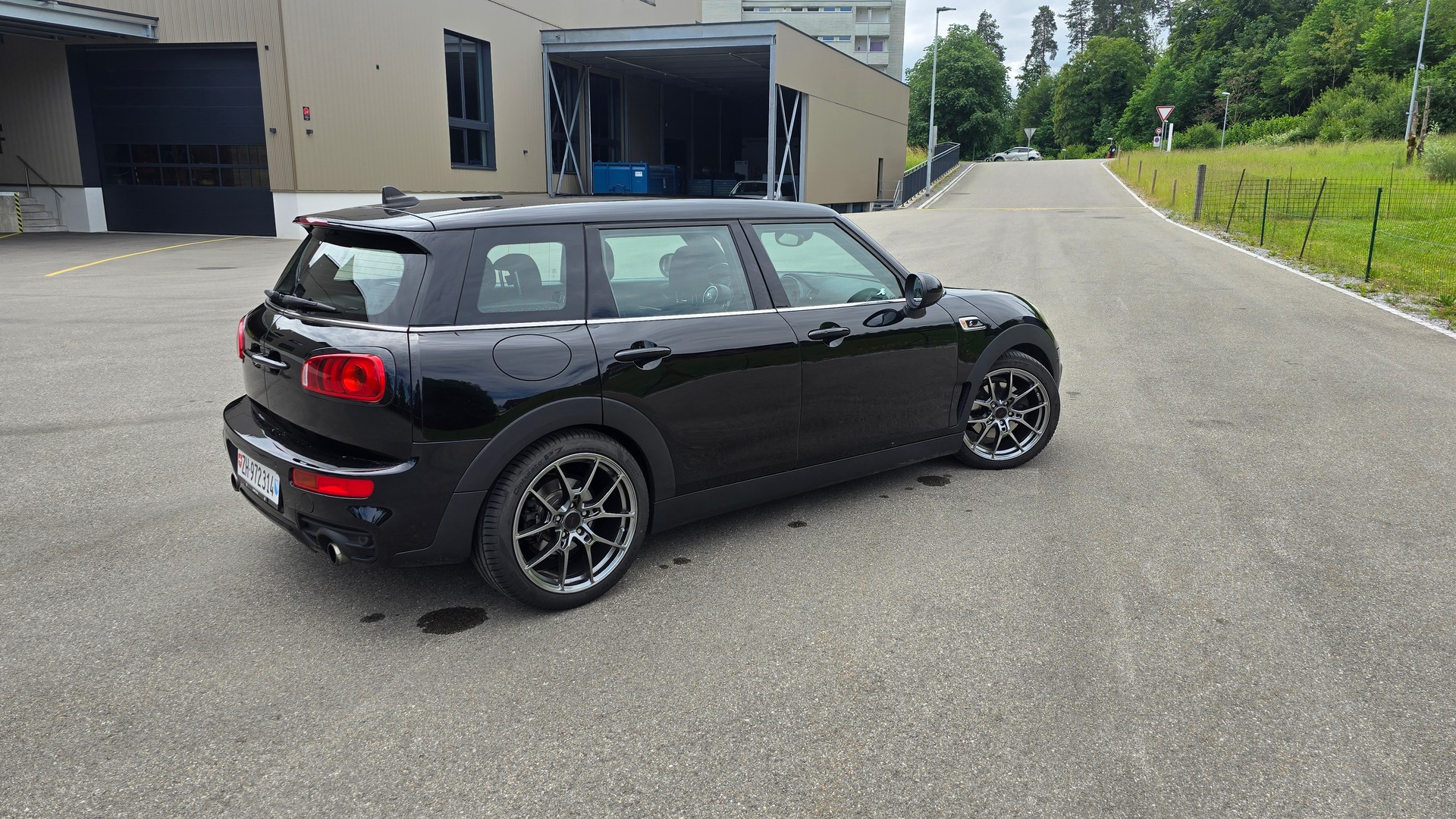 MINI Clubman Cooper S ALL4-image-1