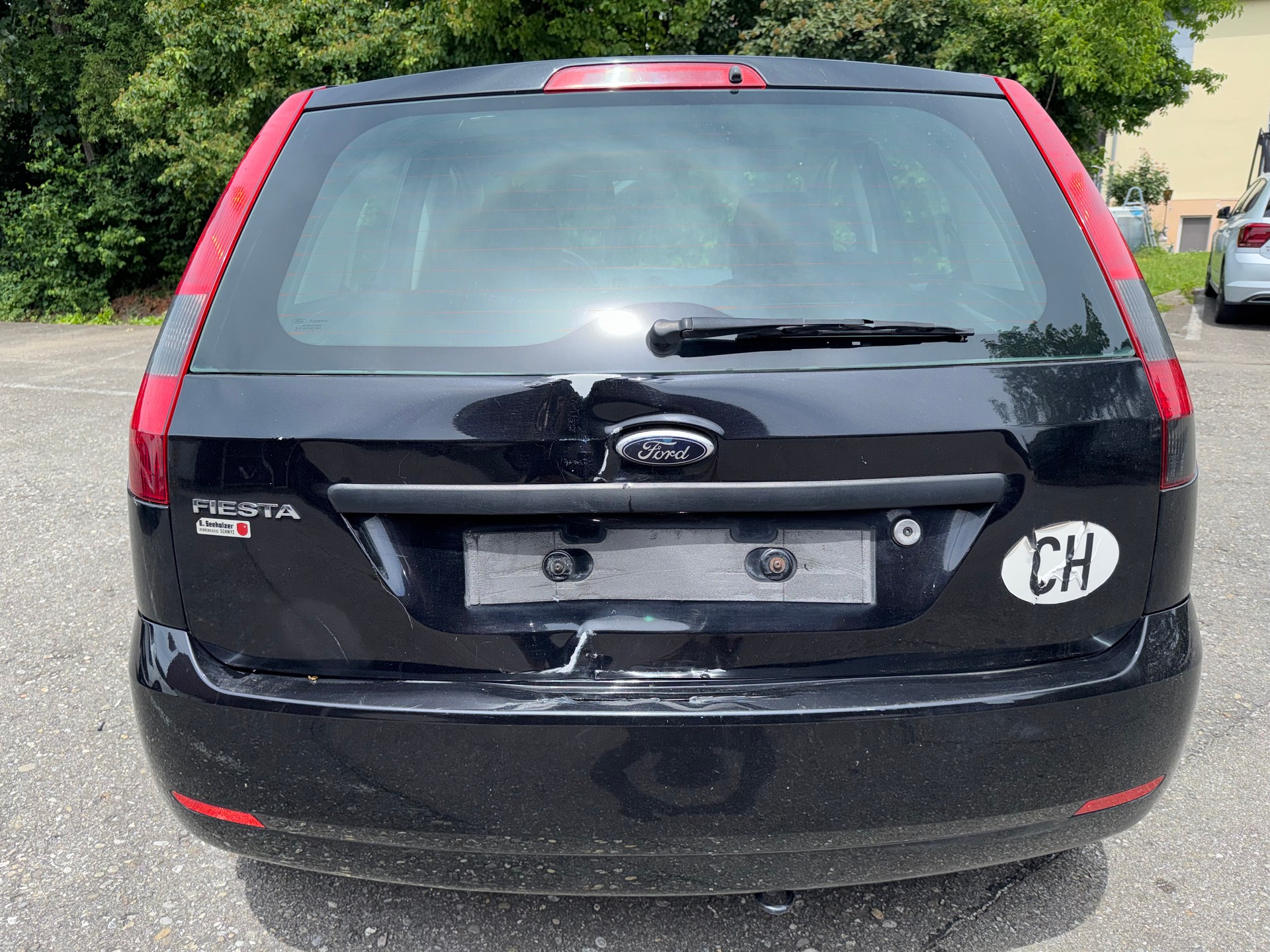 FORD Fiesta 1.4 16V Trend-image-2
