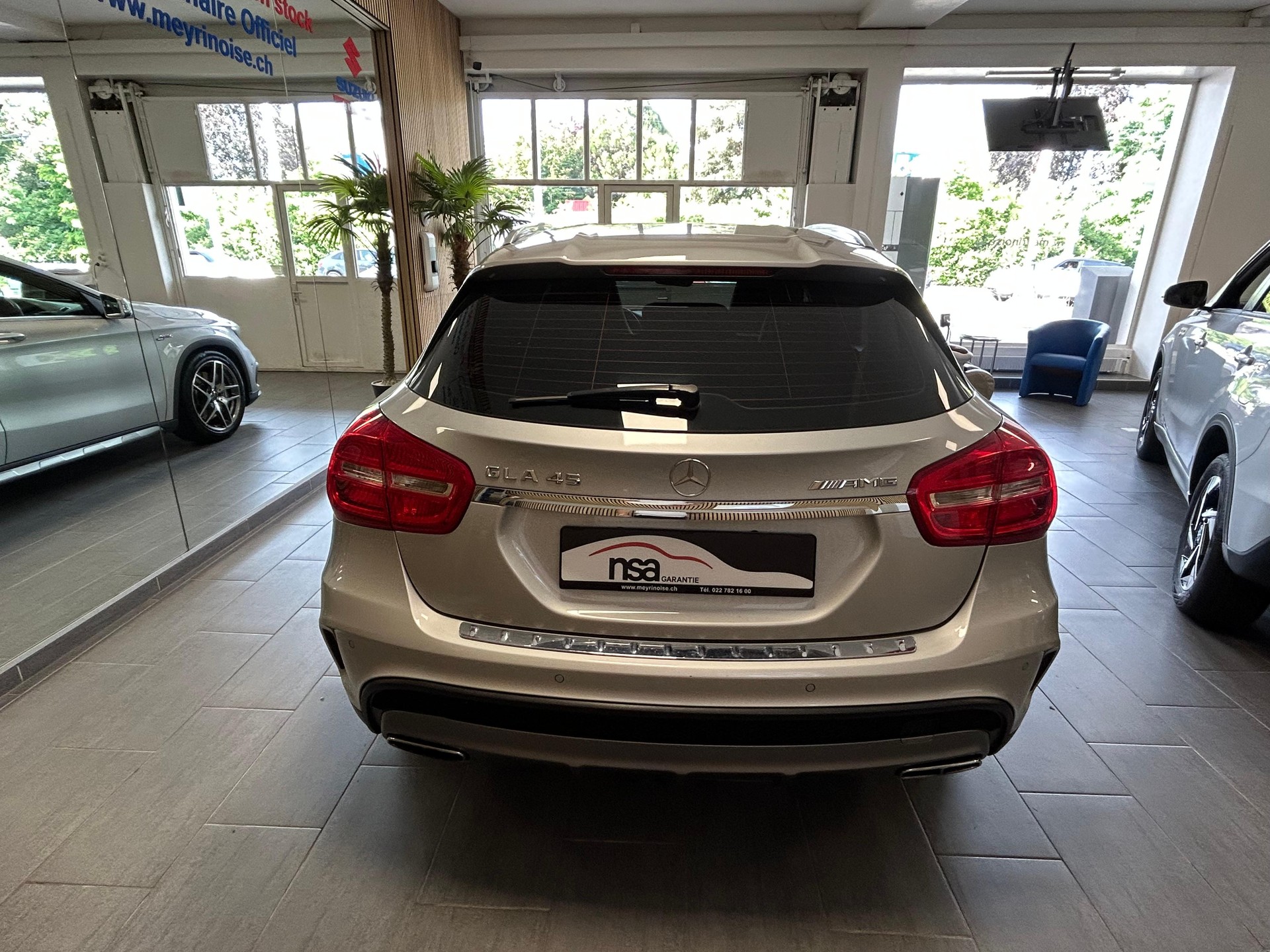 MERCEDES-BENZ GLA 45 AMG 4m-image-5