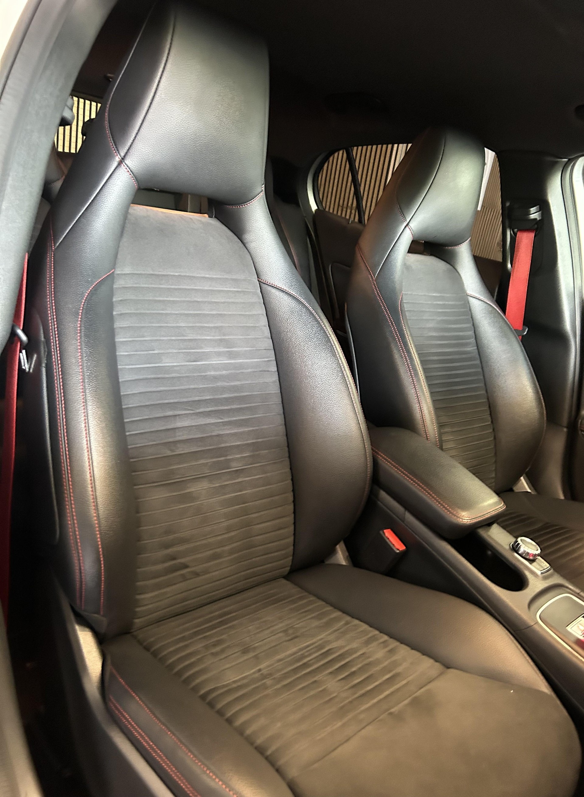 MERCEDES-BENZ GLA 45 AMG 4m-image-13