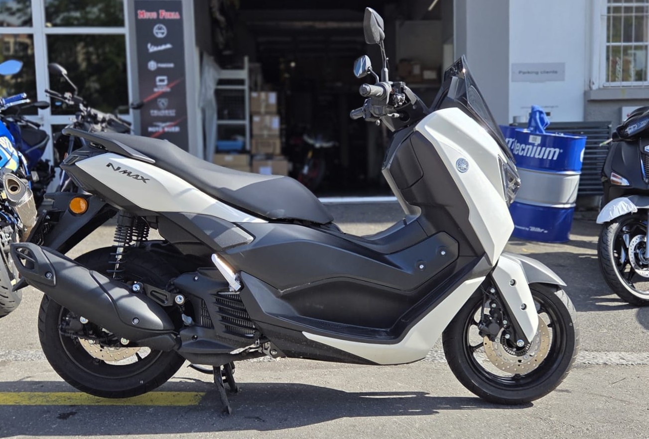 YAMAHA N-MAX 2025