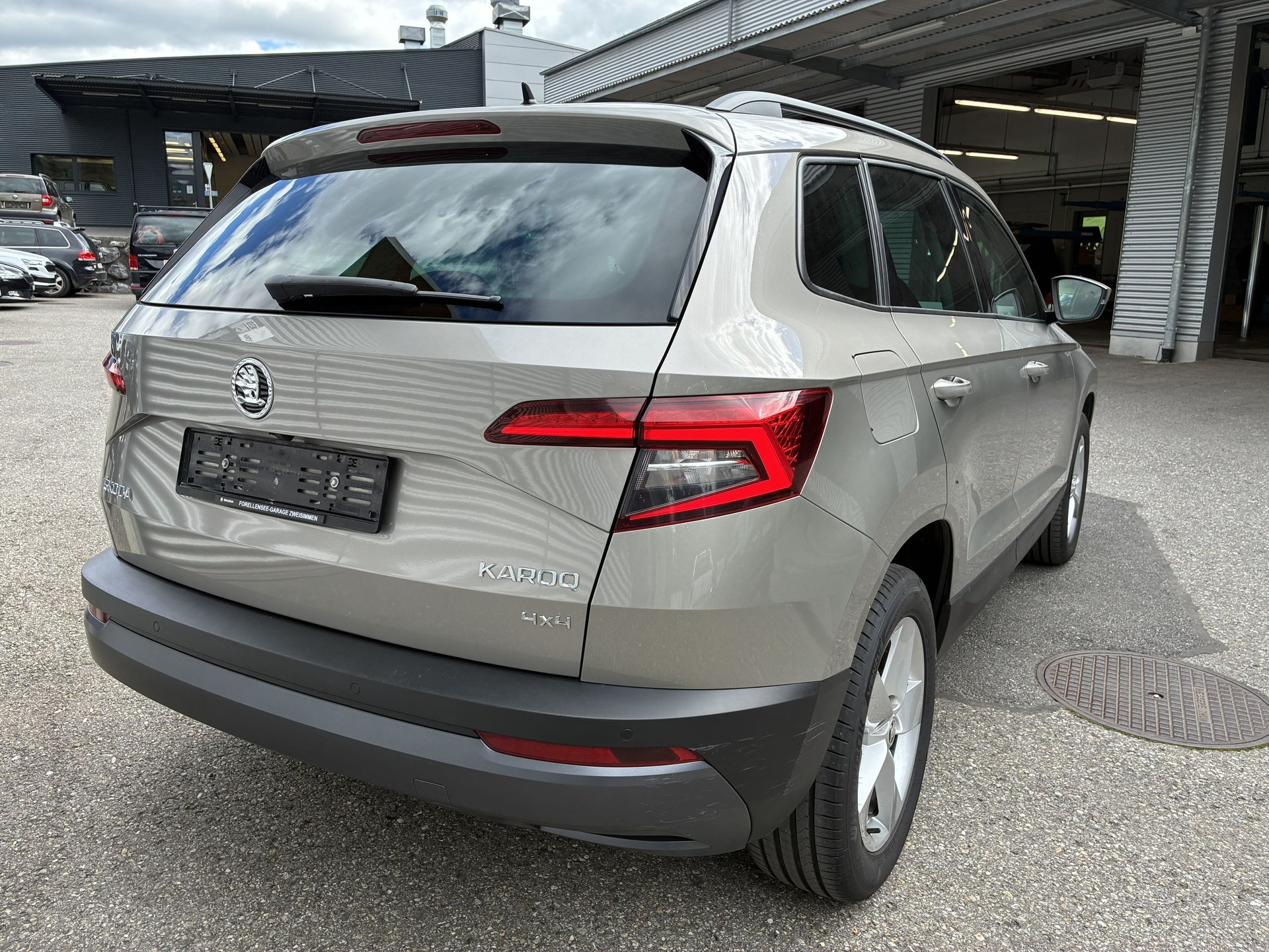 SKODA Karoq 2.0 TDI CR Ambition 4x4 DSG-image-7