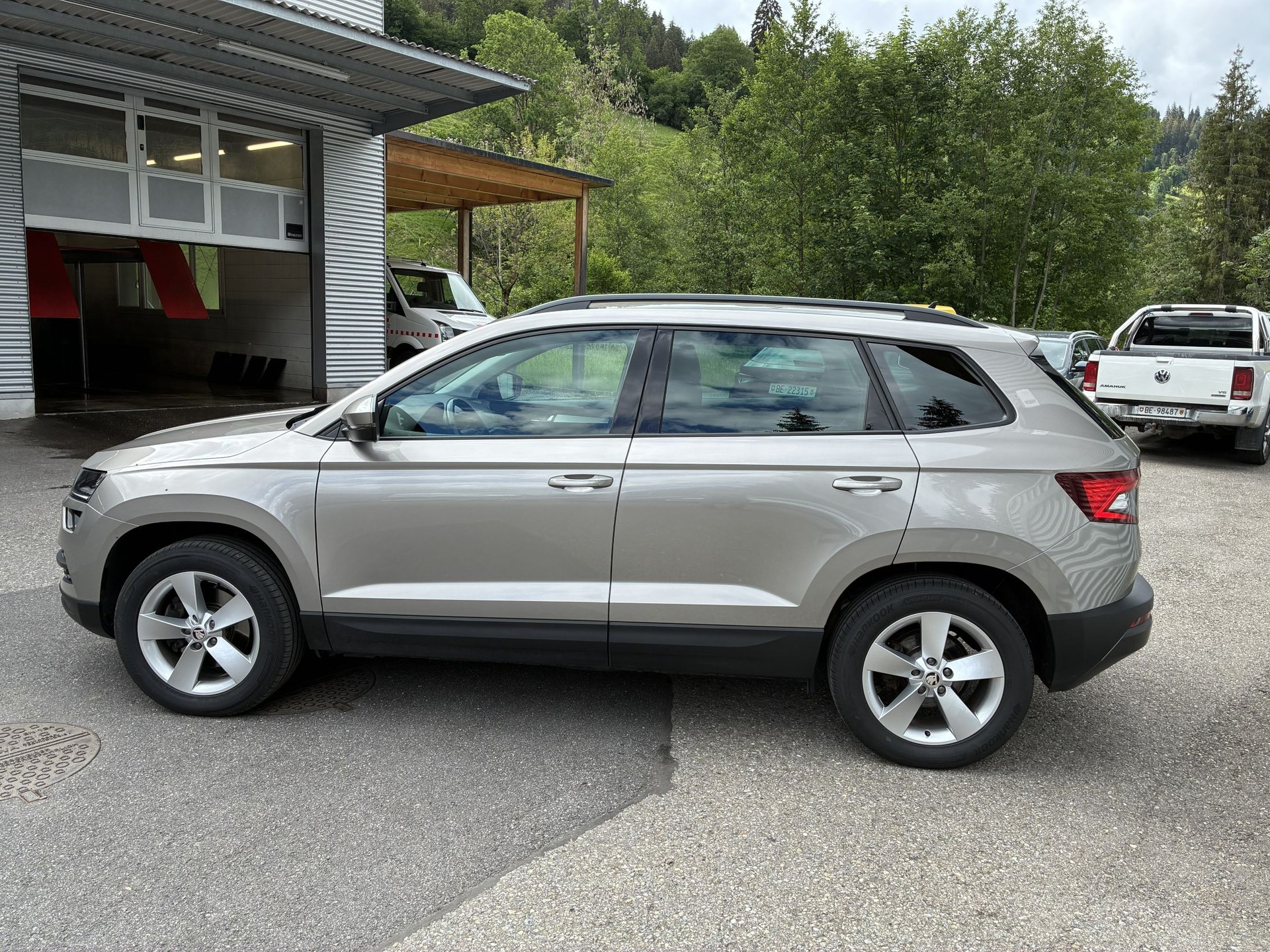 SKODA Karoq 2.0 TDI CR Ambition 4x4 DSG-image-2