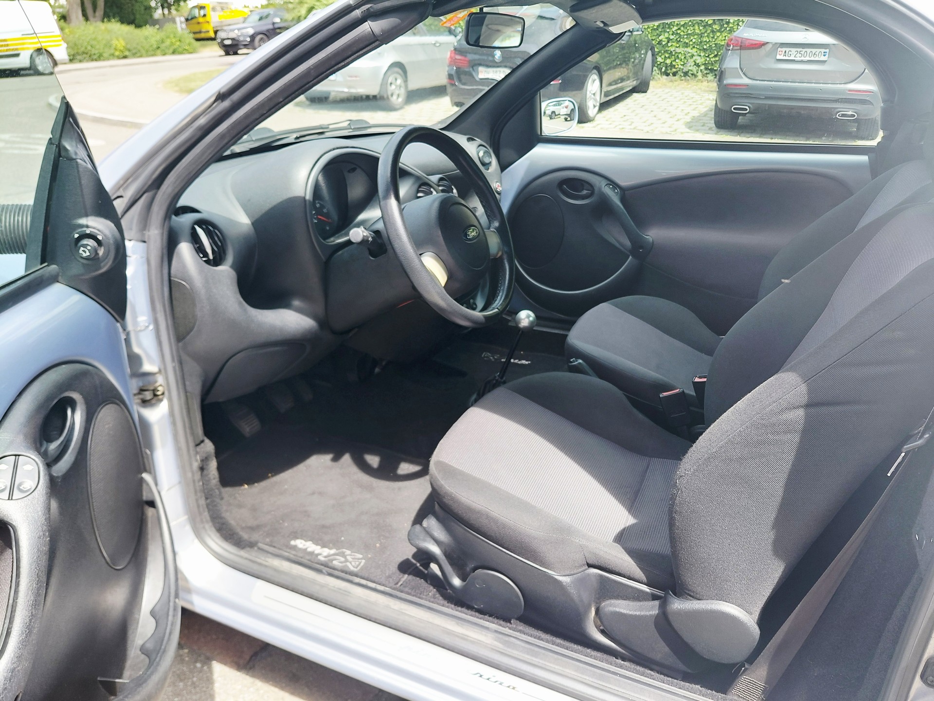 FORD Streetka 1.6 (Luxury)-image-7