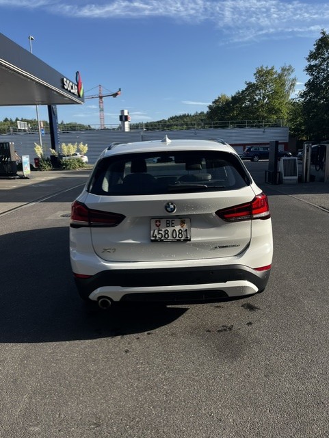 BMW 25e xDrive Sport Line-image-5
