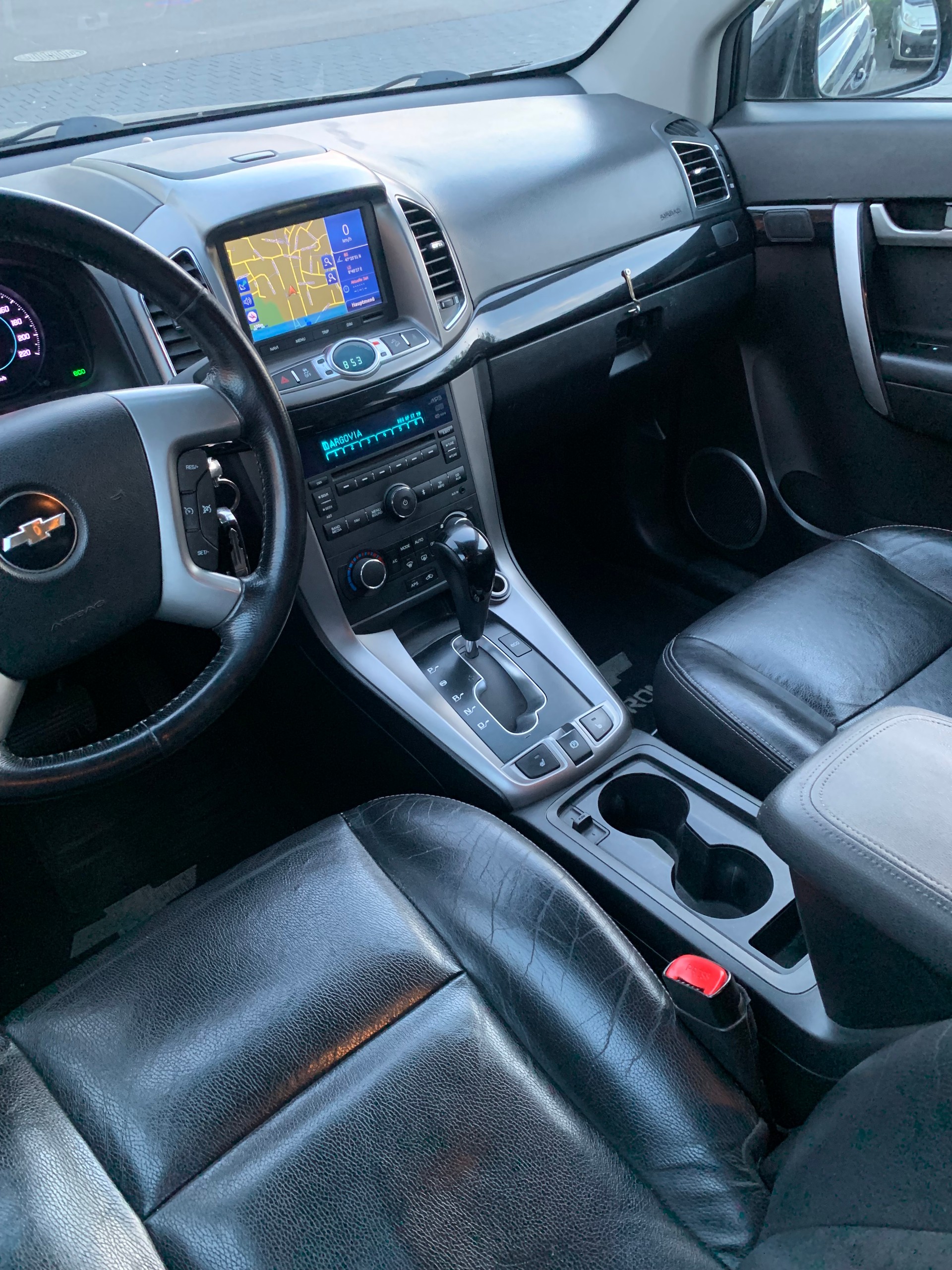 CHEVROLET Captiva 2.4 100 Anniversary 4WD Automatic-image-9