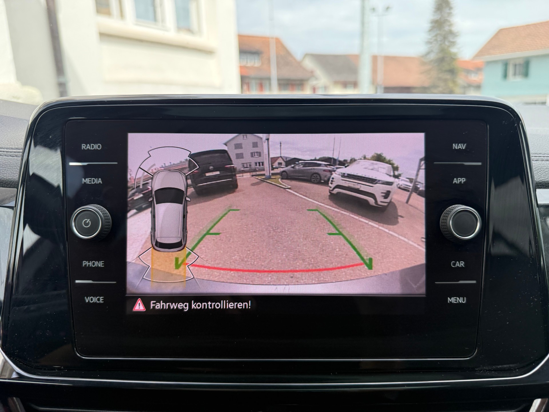 VW T-Roc 2.0 TSI R-Line DSG 4motion-image-14