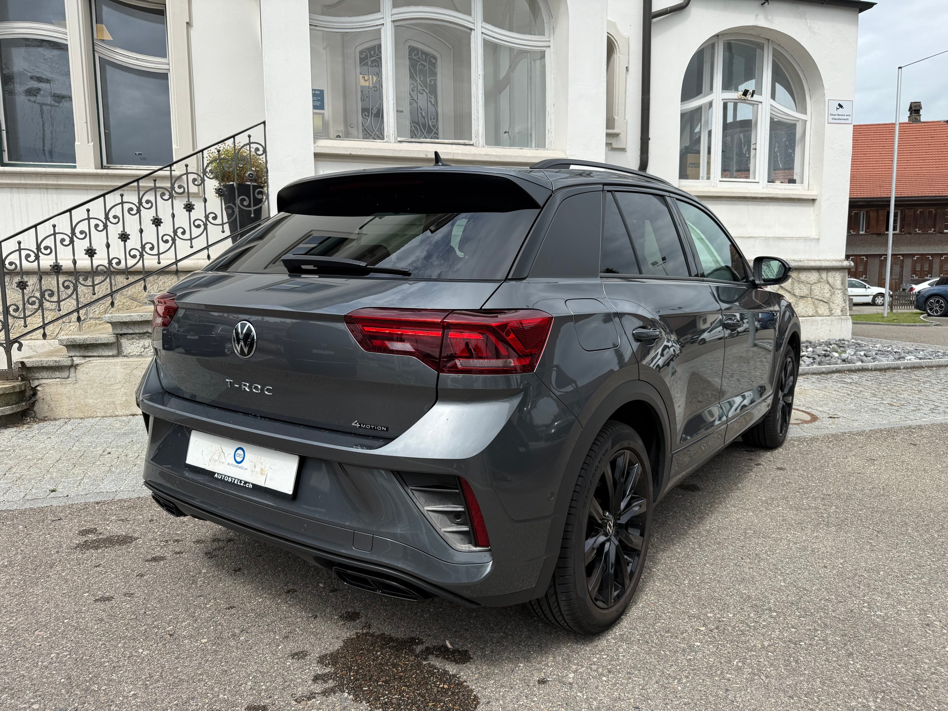 VW T-Roc 2.0 TSI R-Line DSG 4motion-image-5