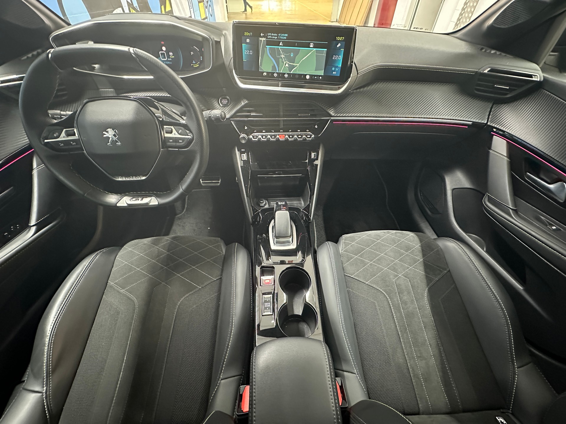 PEUGEOT 208 Elektrik GT Pack-image-9