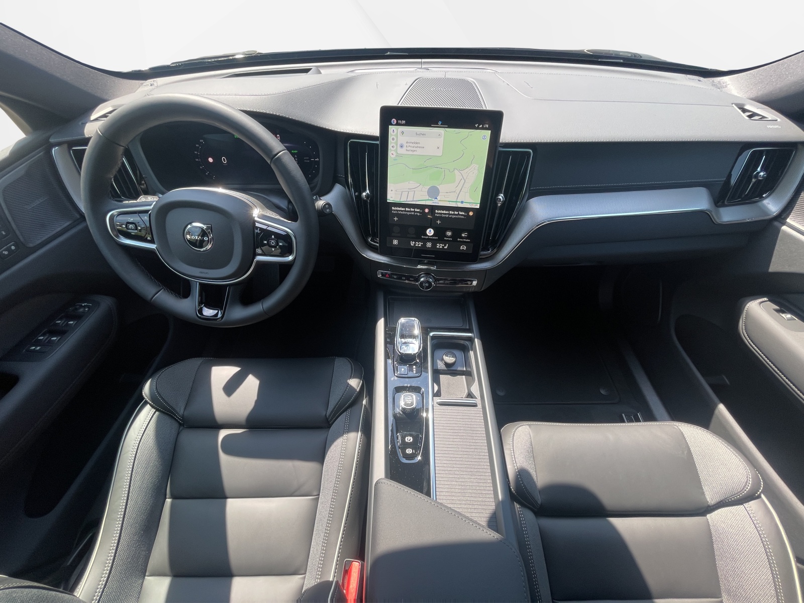 VOLVO XC60 2.0 T6 TE Black Edition eAWD-image-10