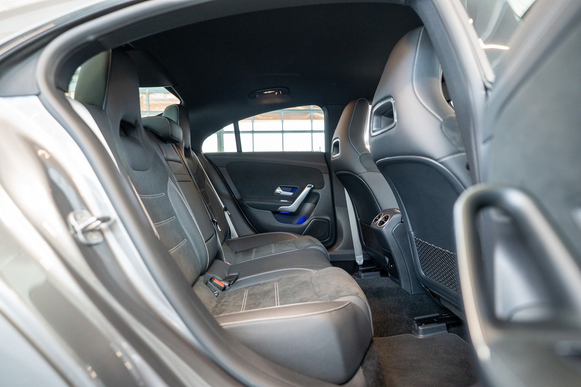 MERCEDES-BENZ CLA 200 AMG Line / Facelift / Rückfahrkamera / Ambientebeleuchtung-image-13
