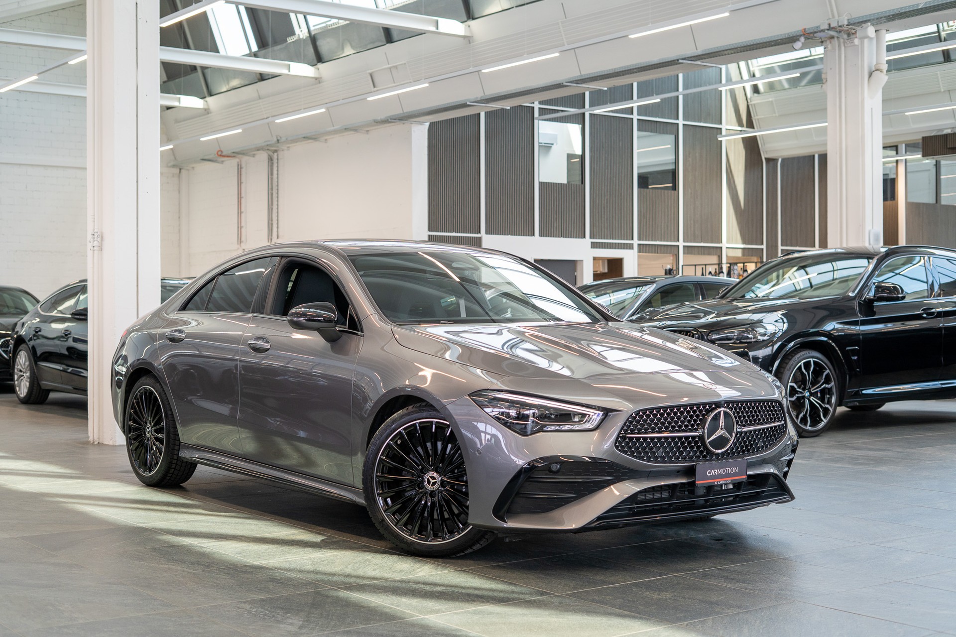 MERCEDES-BENZ CLA 200 AMG Line / Facelift / Rückfahrkamera / Ambientebeleuchtung-image-2