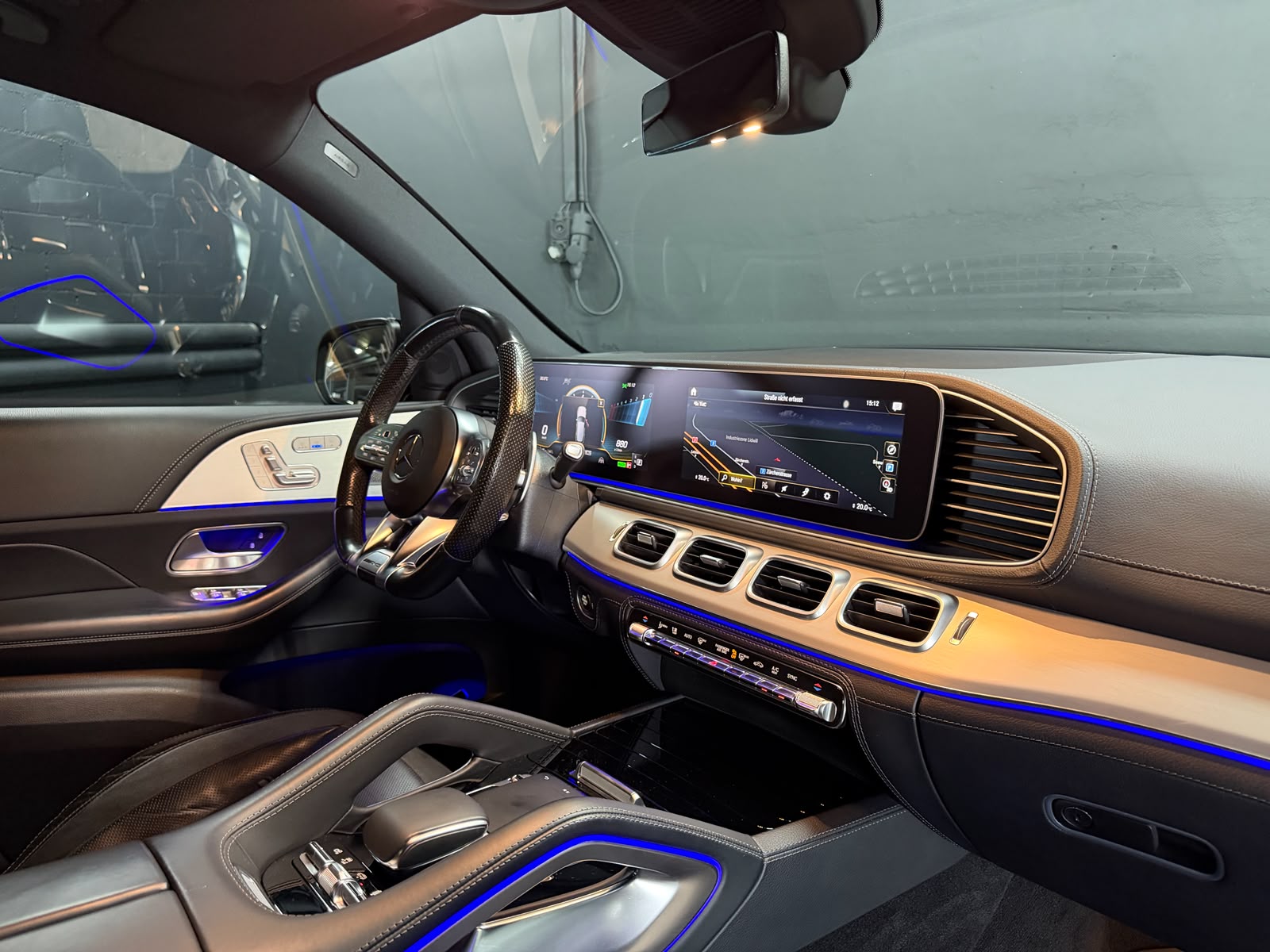MERCEDES-BENZ GLE 63 AMG Limited Black&Silver Performance 720PS 4Matic+ 9G-Speedshift-image-8