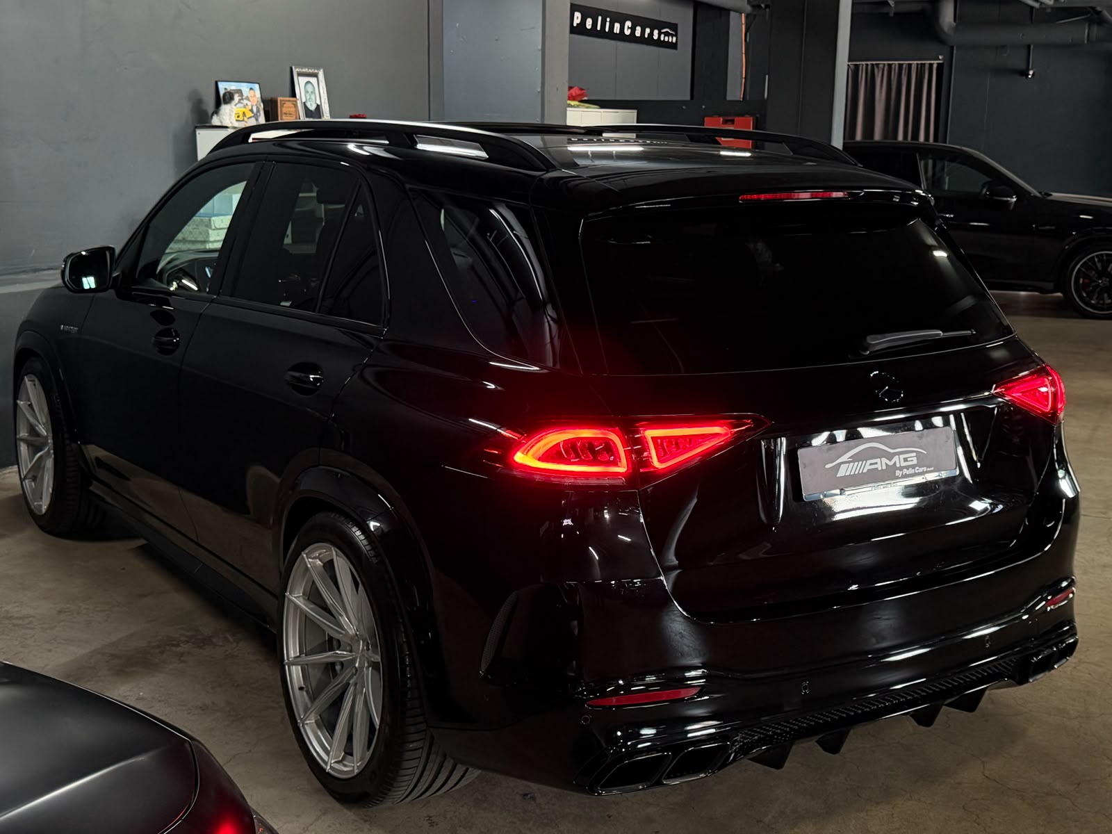 MERCEDES-BENZ GLE 63 AMG Limited Black&Silver Performance 720PS 4Matic+ 9G-Speedshift-image-7