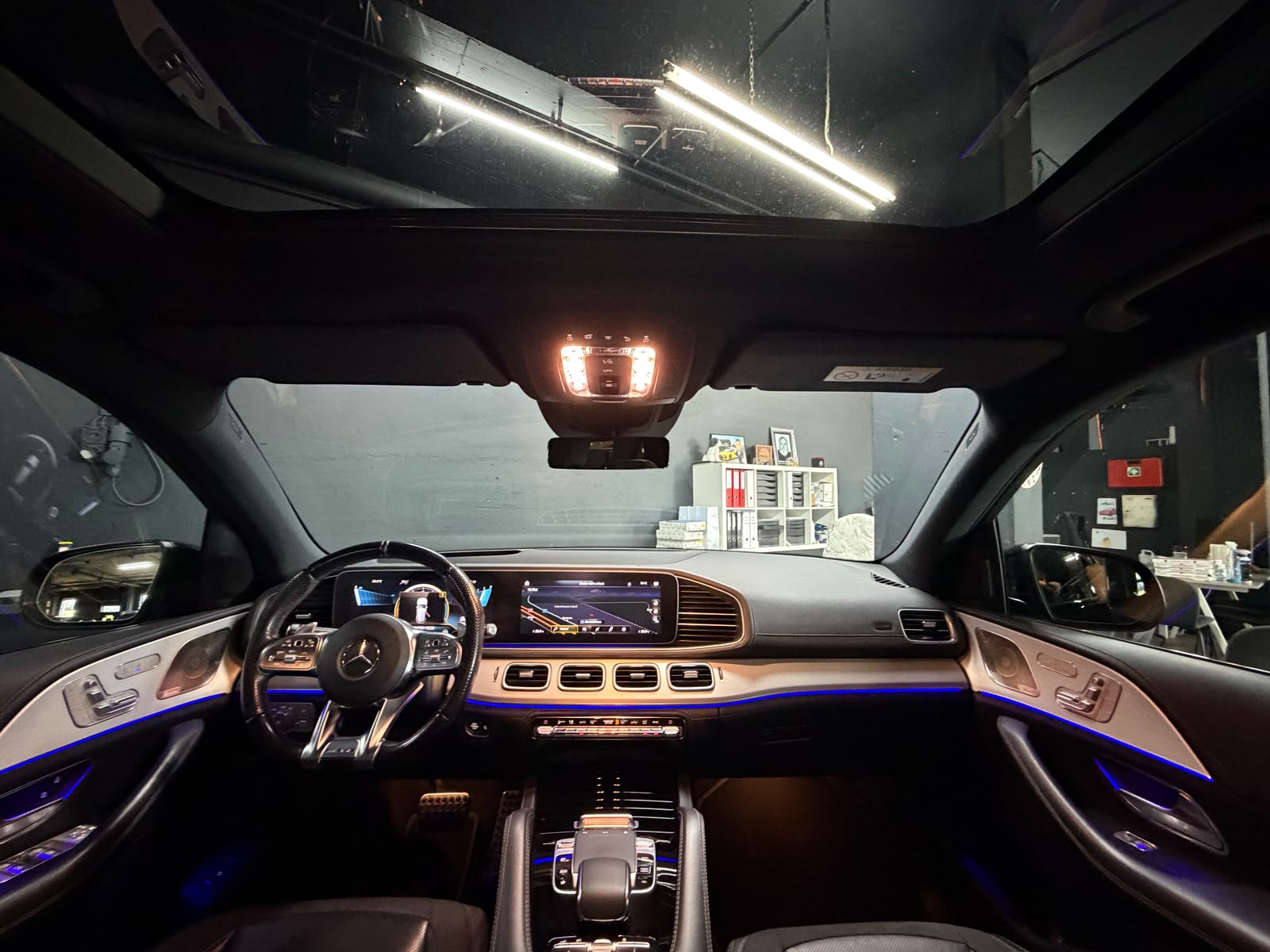 MERCEDES-BENZ GLE 63 AMG Limited Black&Silver Performance 720PS 4Matic+ 9G-Speedshift-image-11