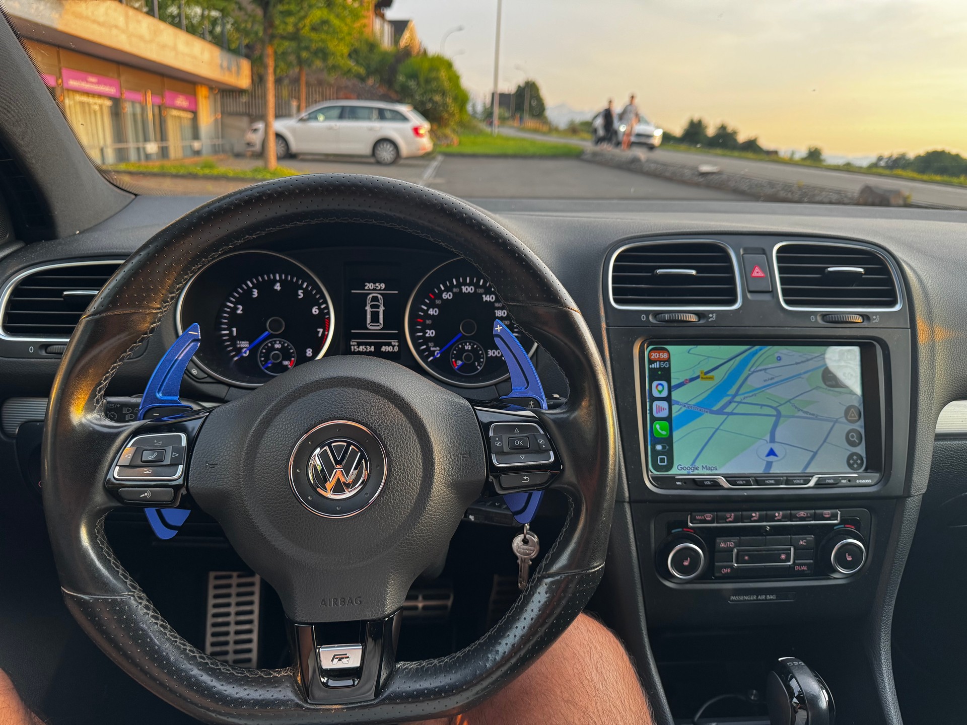 VW R-image-5