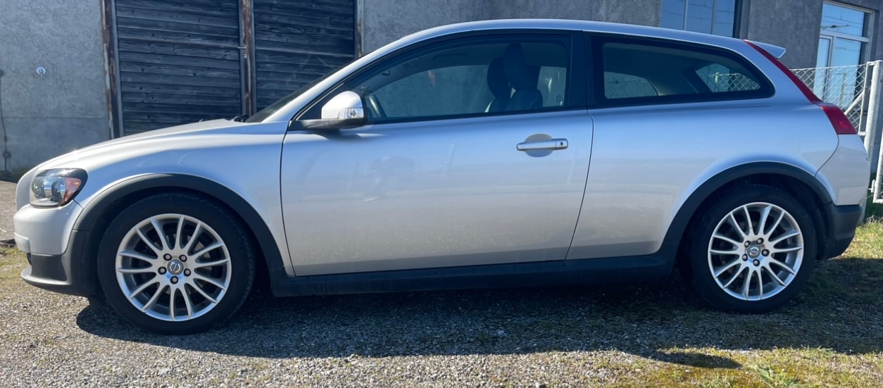 VOLVO C30 1.6D Start/Stop Momentum-image-2