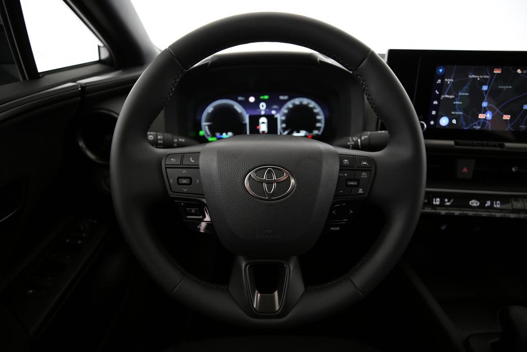 TOYOTA C-HR 2.0 PHEV Charge-image-5