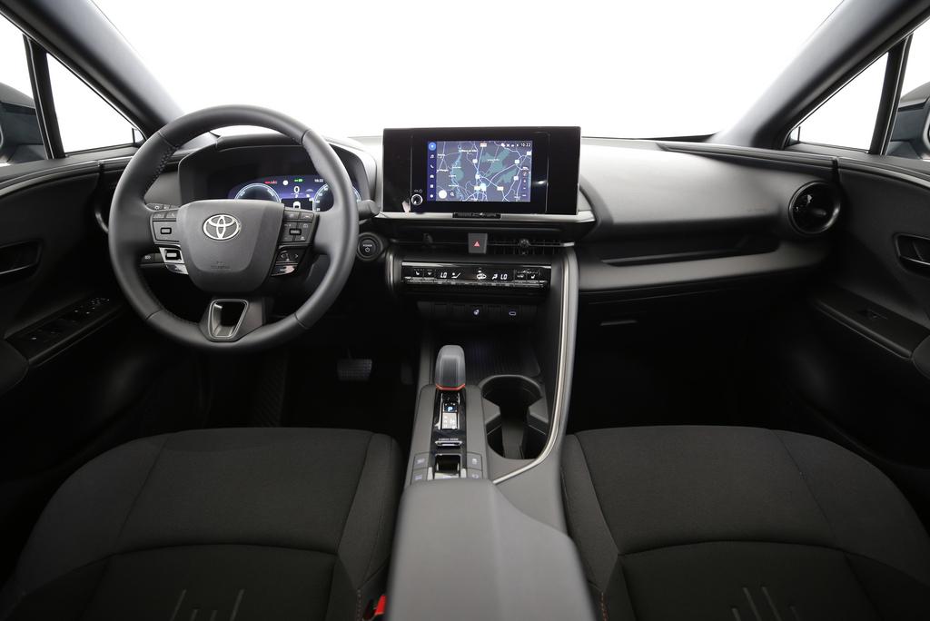 TOYOTA C-HR 2.0 PHEV Charge-image-4
