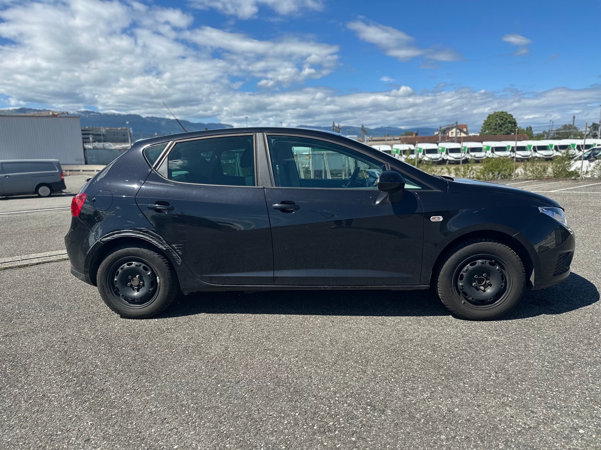 SEAT Ibiza SC 1.6 Style-image-6