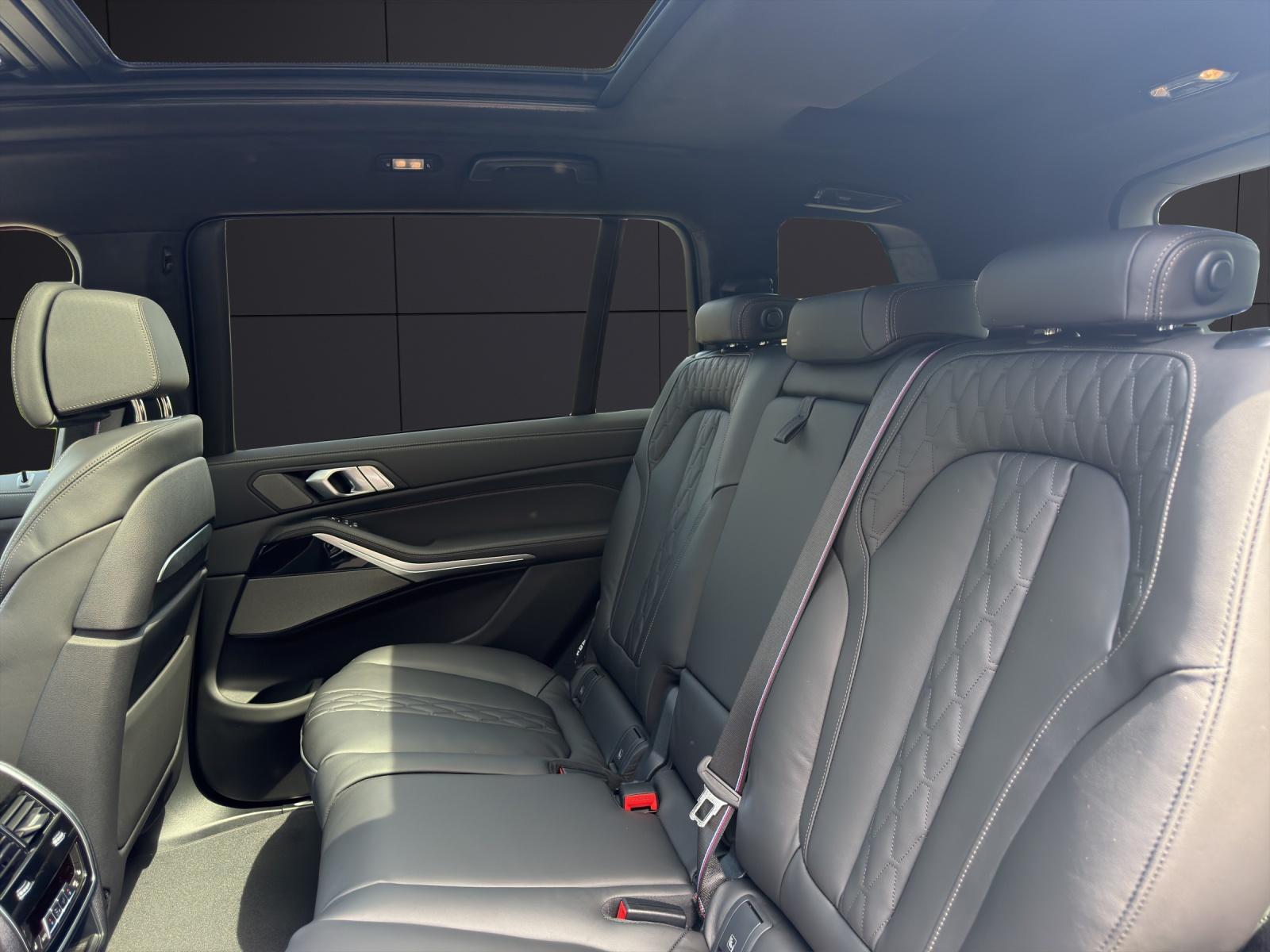 BMW X7 40d xDrive SAG-image-13