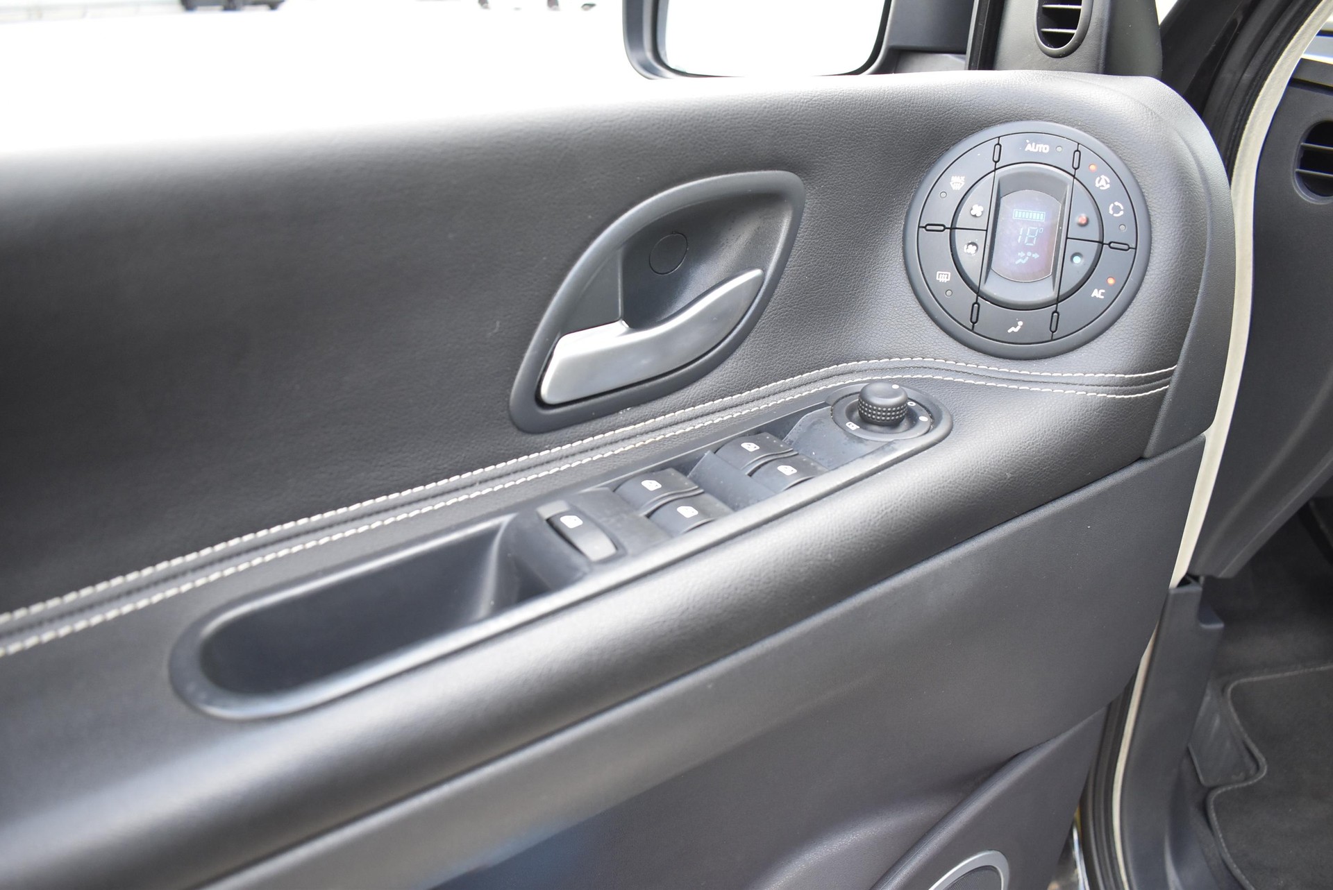 RENAULT Espace 2.0 dCi 150 DPF Dynamique-image-13