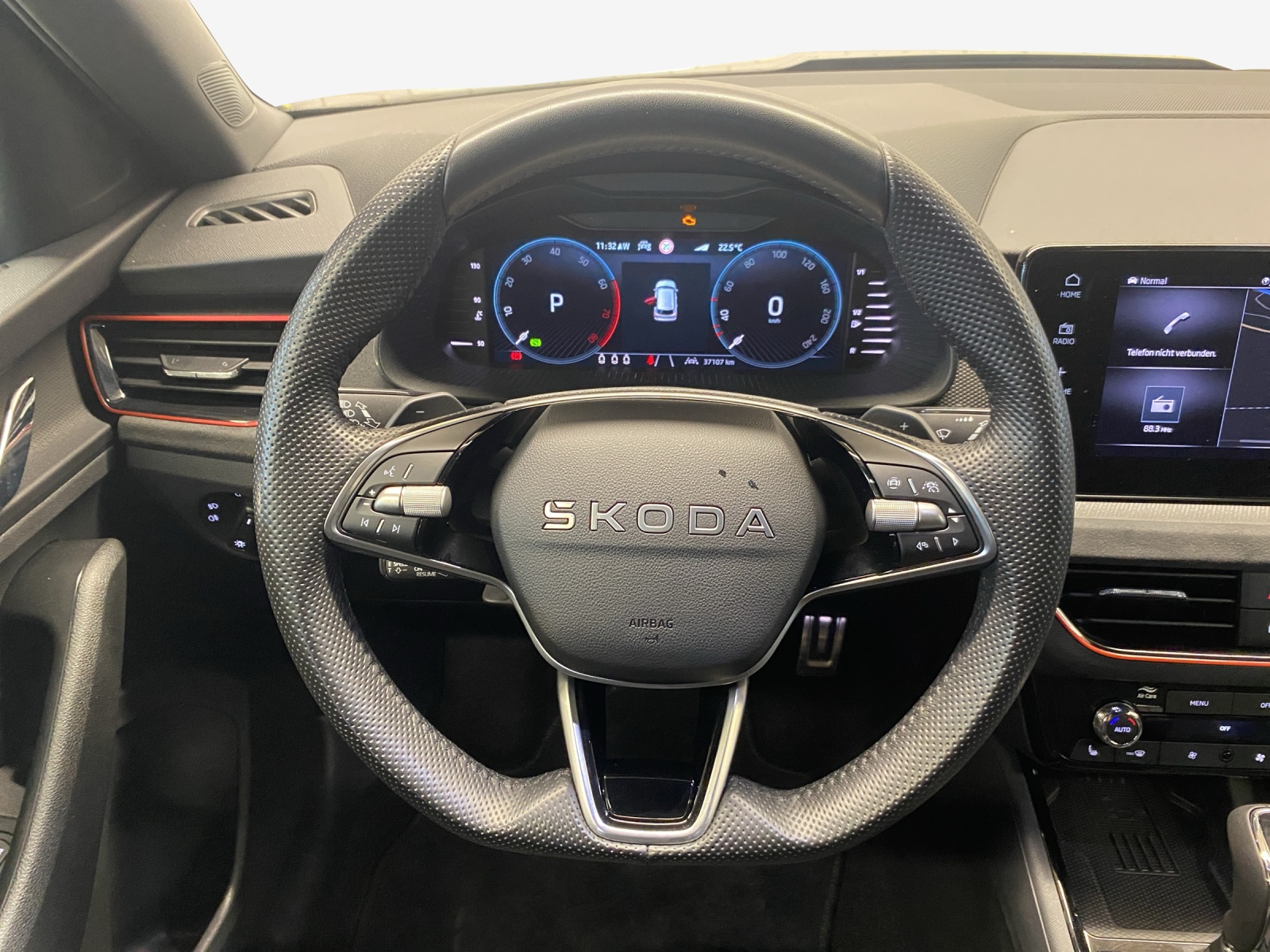 SKODA Kamiq 1.0 TSI Selection DSG-image-9