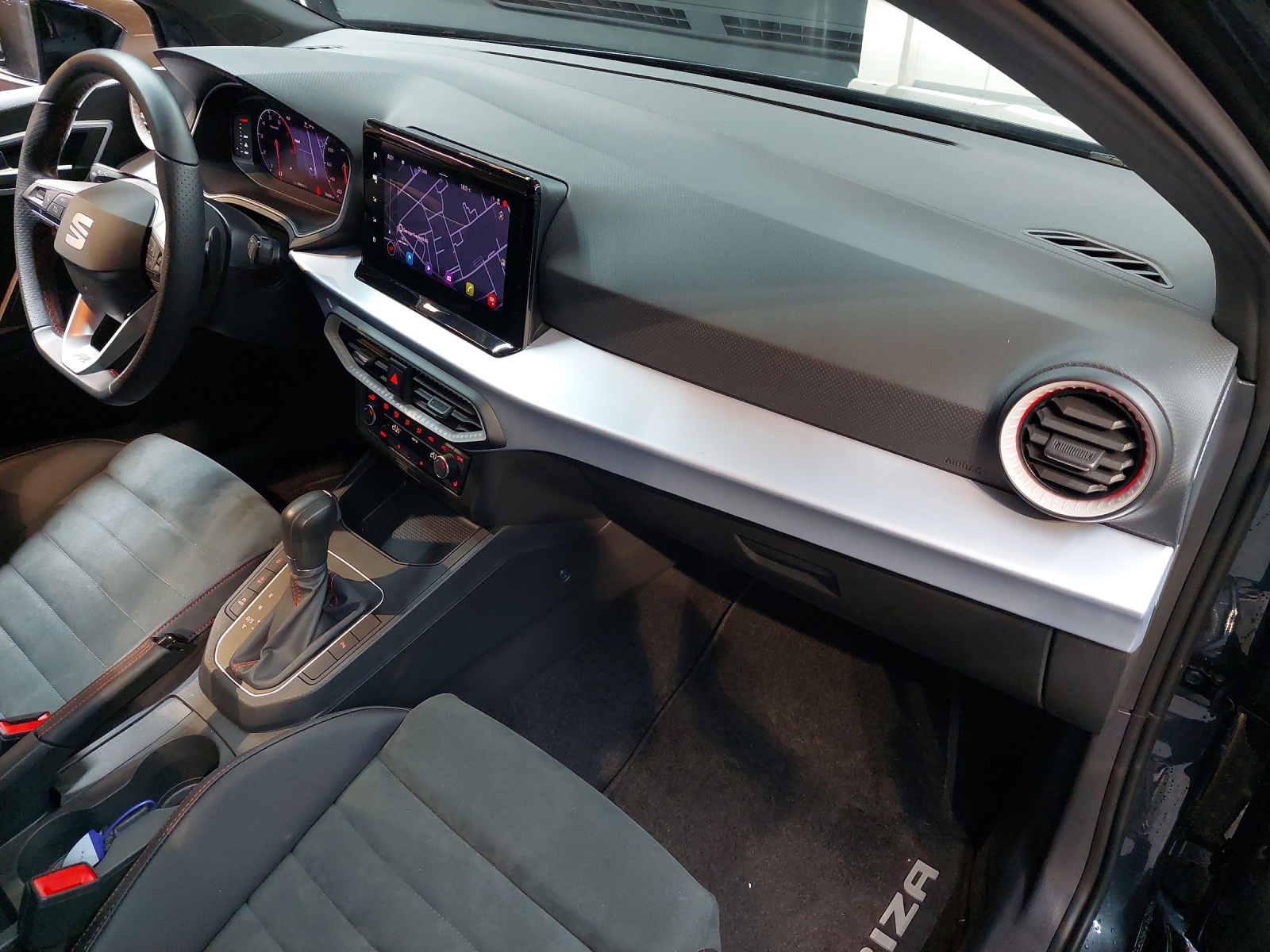 SEAT Ibiza 1.0 EcoTSI FR DSG-image-8