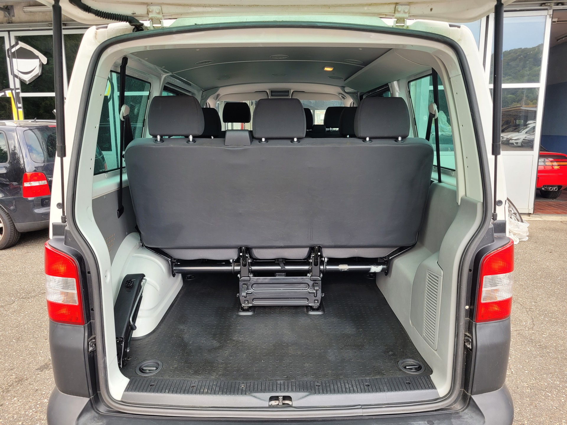 VW T5 2.0 TDI BMT 4Motion Transporter, 9 plätzer.-image-10