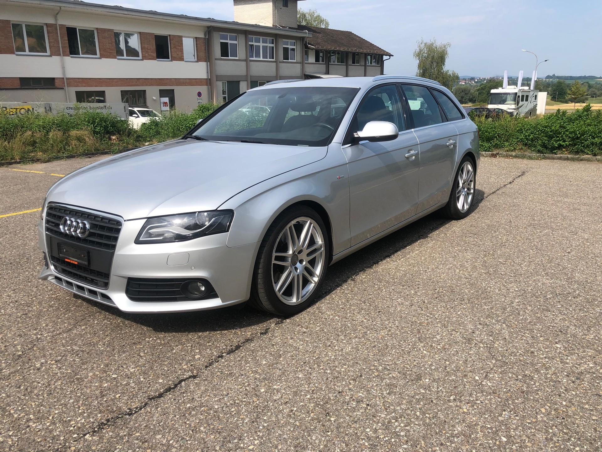 AUDI A4 Avant 2.0 TFSI quattro S-tronic-image-0