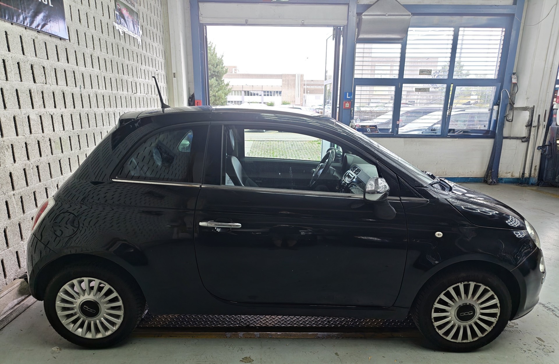 FIAT 500 1.2 Lounge-image-6