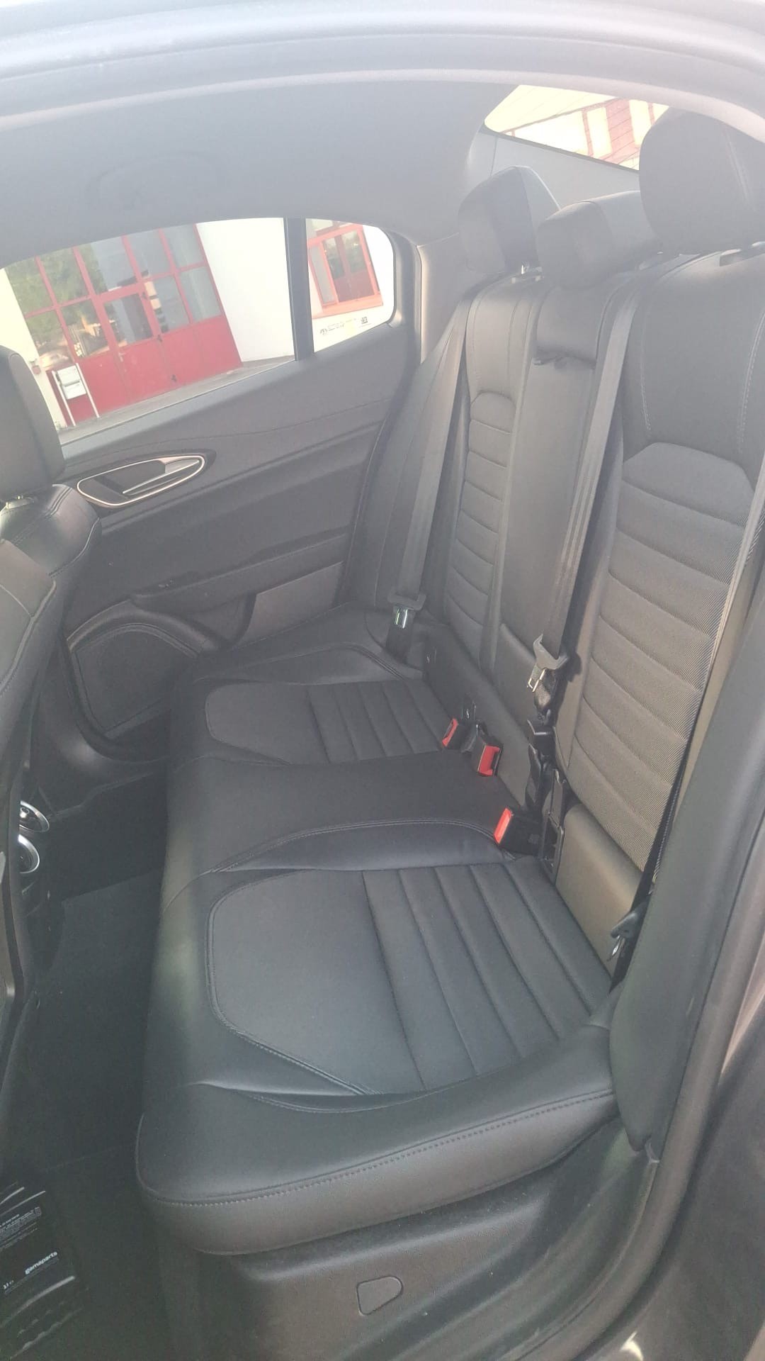 ALFA ROMEO Giulia 2.2 JTDM Super Automatic-image-5