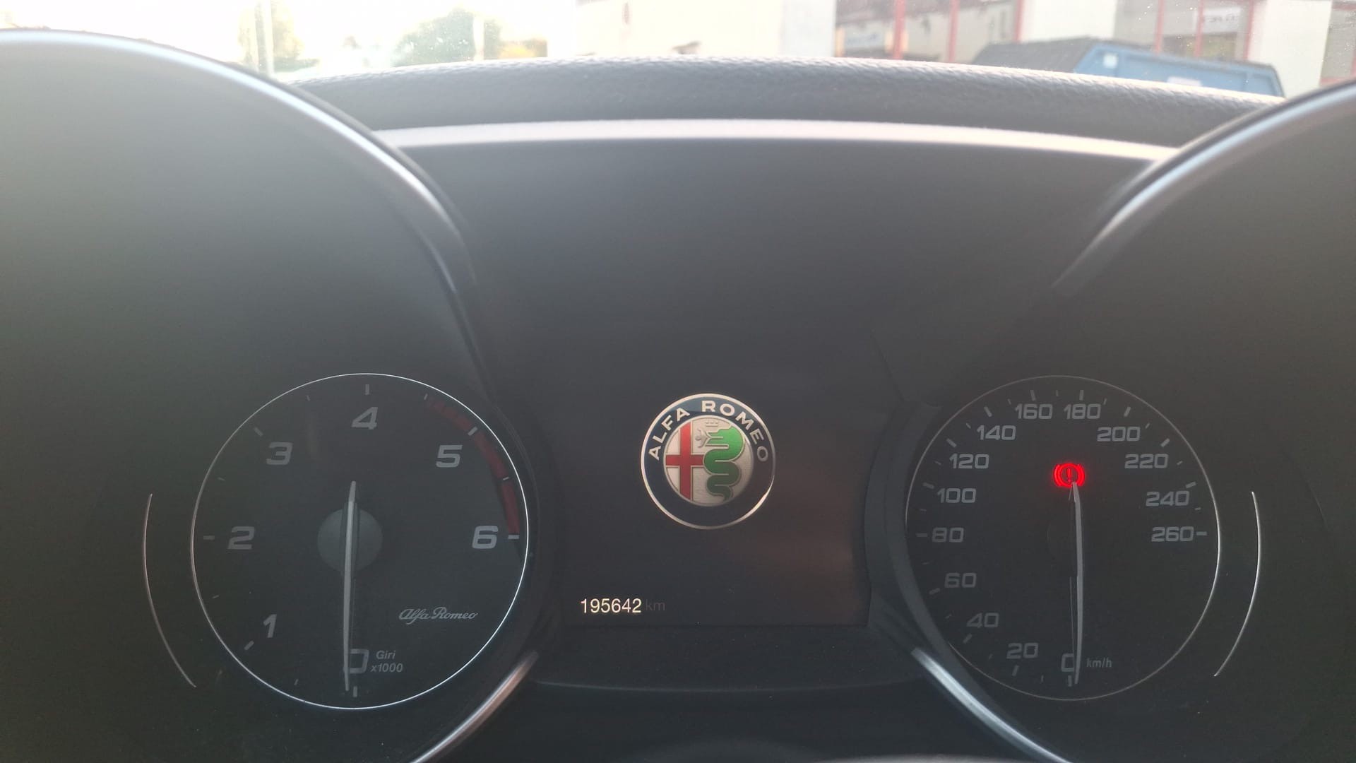 ALFA ROMEO Giulia 2.2 JTDM Super Automatic-image-6
