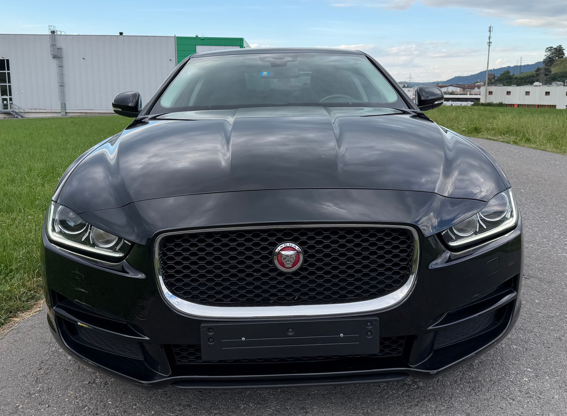 JAGUAR XE 20d Pure Automat-image-6