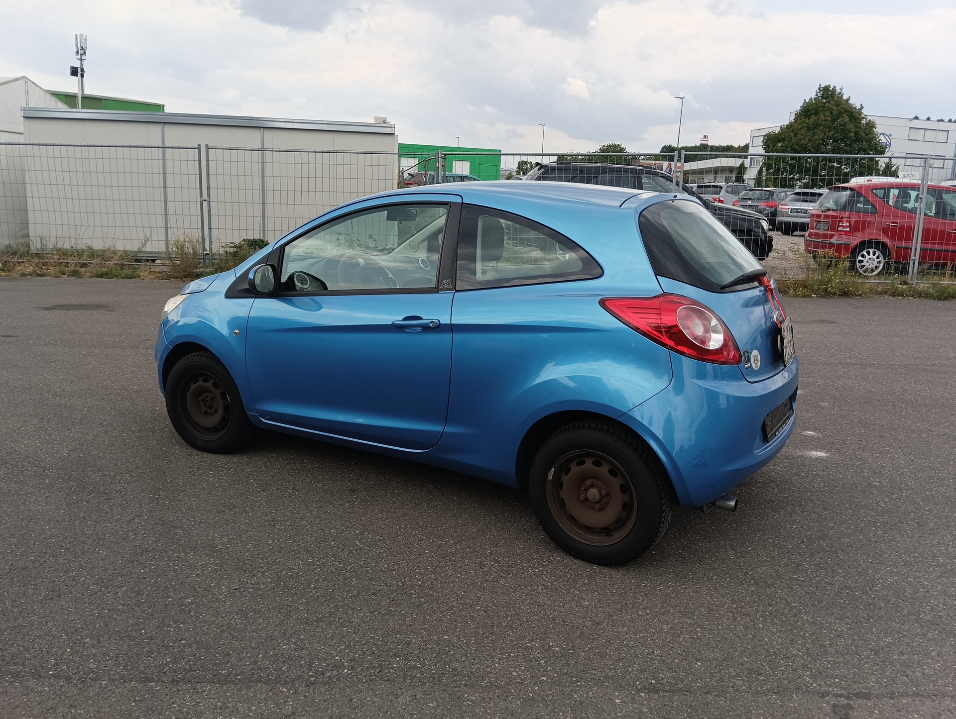 FORD KA 1.25 Titanium-image-1