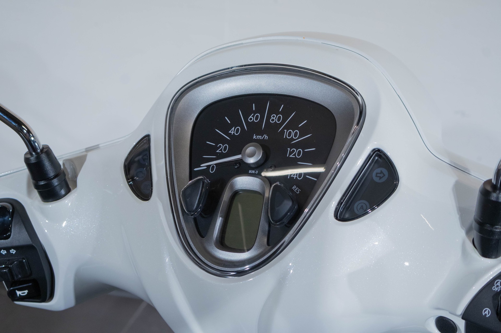YAMAHA D'elight-image-12