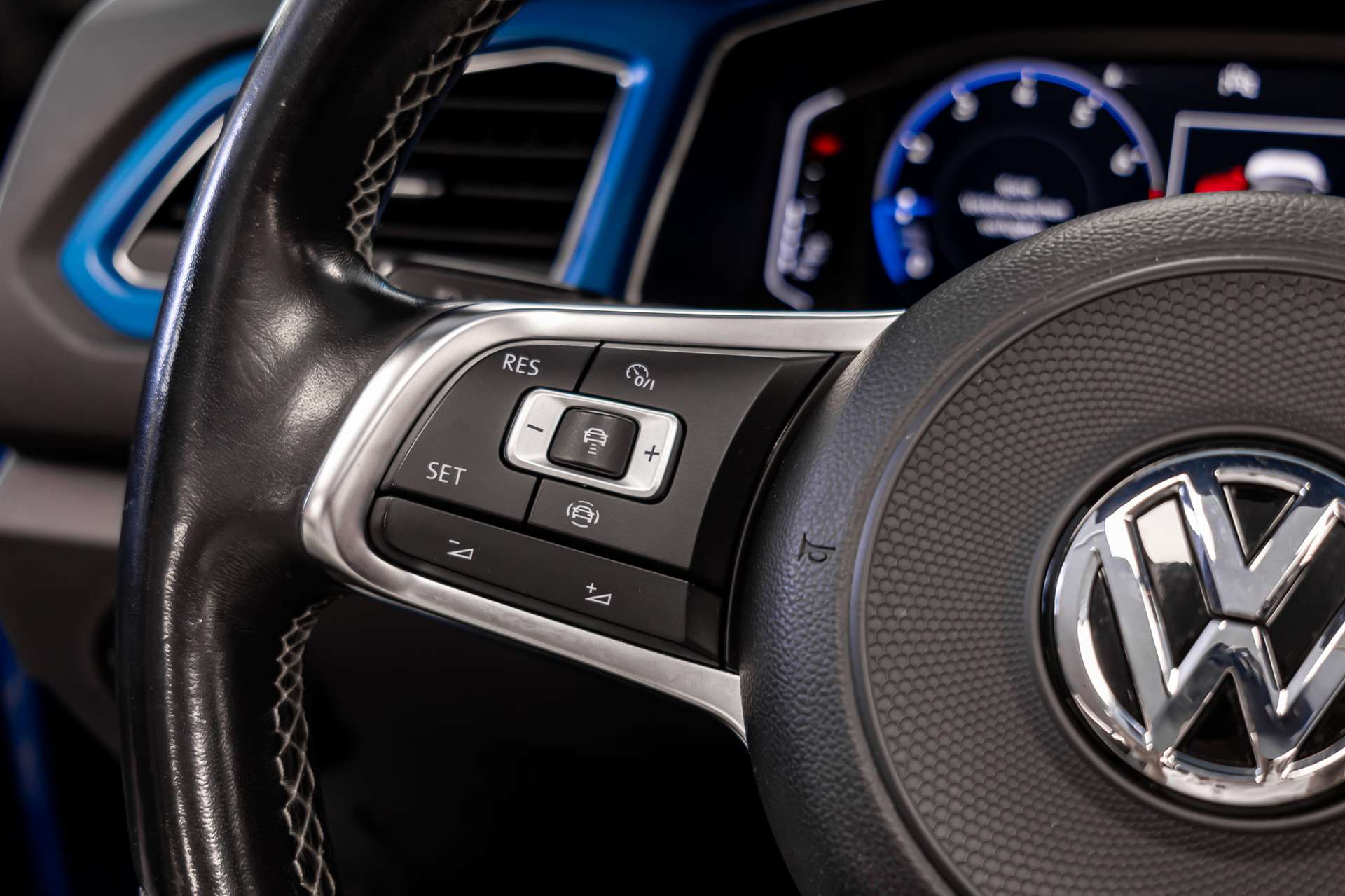 VW T-Roc Cabriolet 1.5 TSI EVO R-Line DSG-image-11