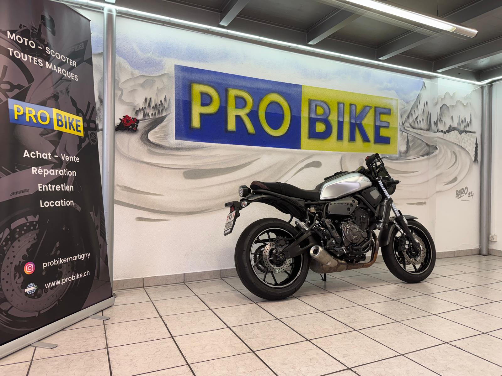 YAMAHA XSR 700-showroom-element-2