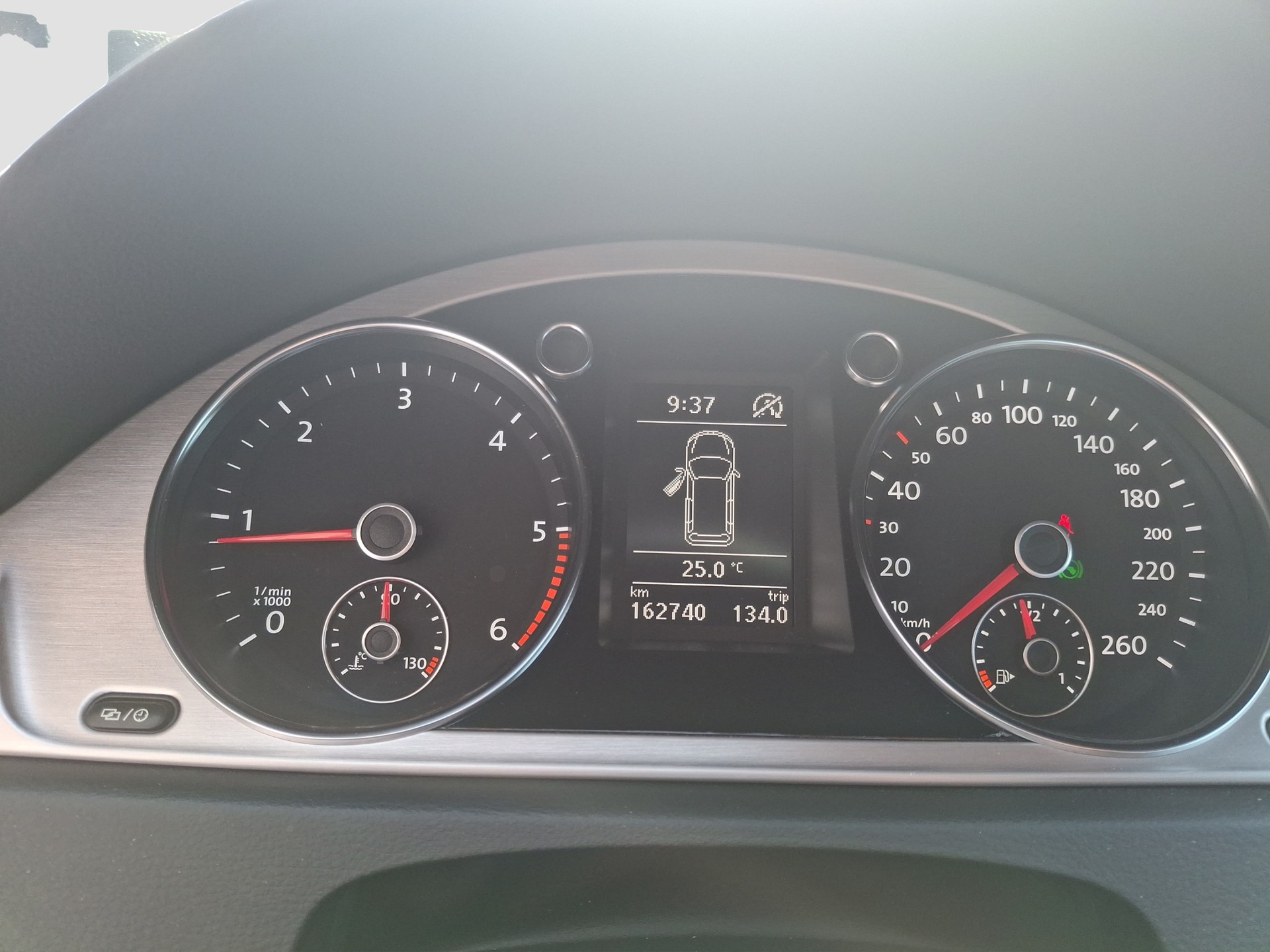 VW Passat Variant 2.0 TDI BlueMotion Technology Comfortline DSG-image-12