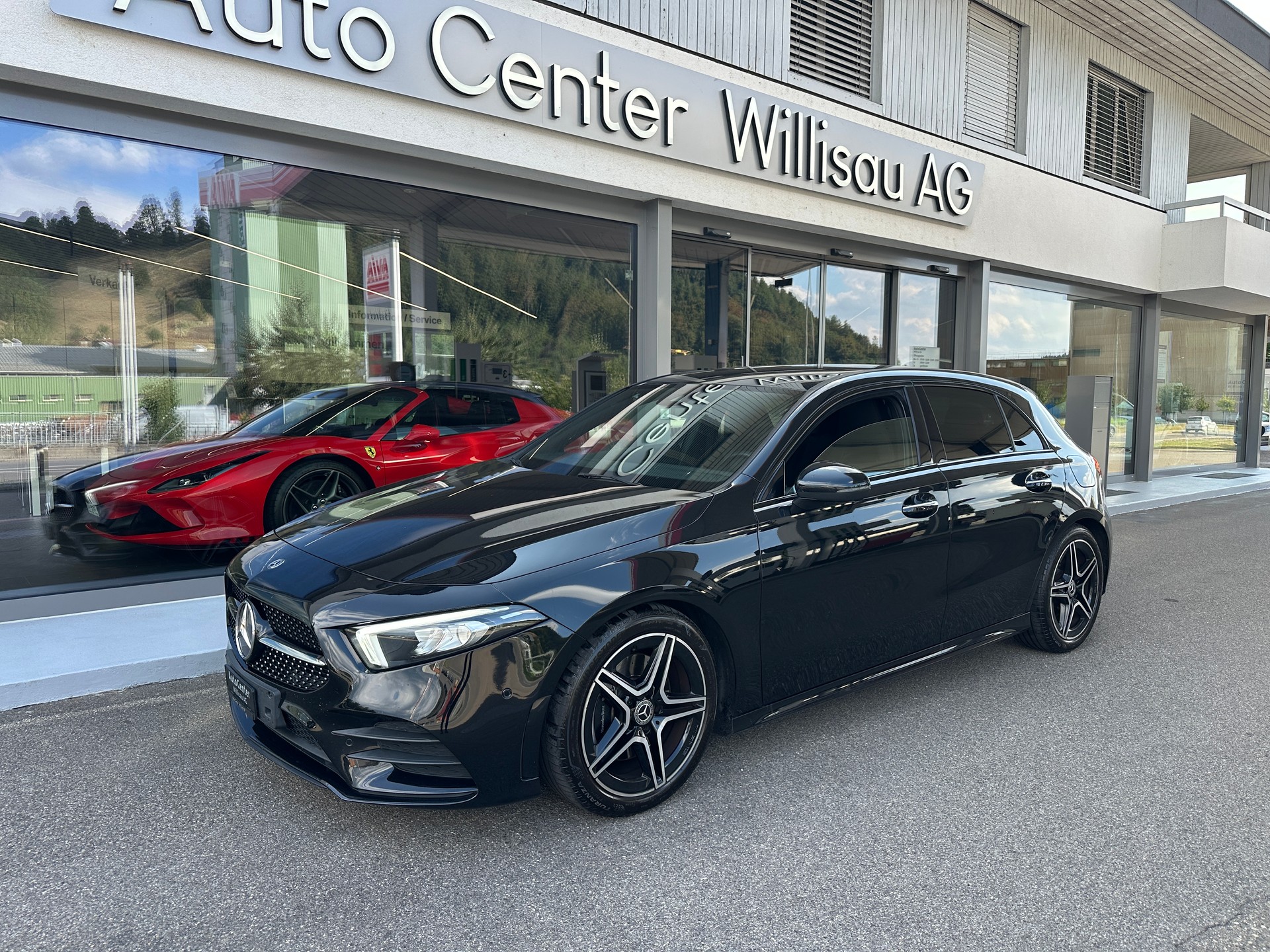 MERCEDES-BENZ A 220 AMG Line 7G-DCT-image-0