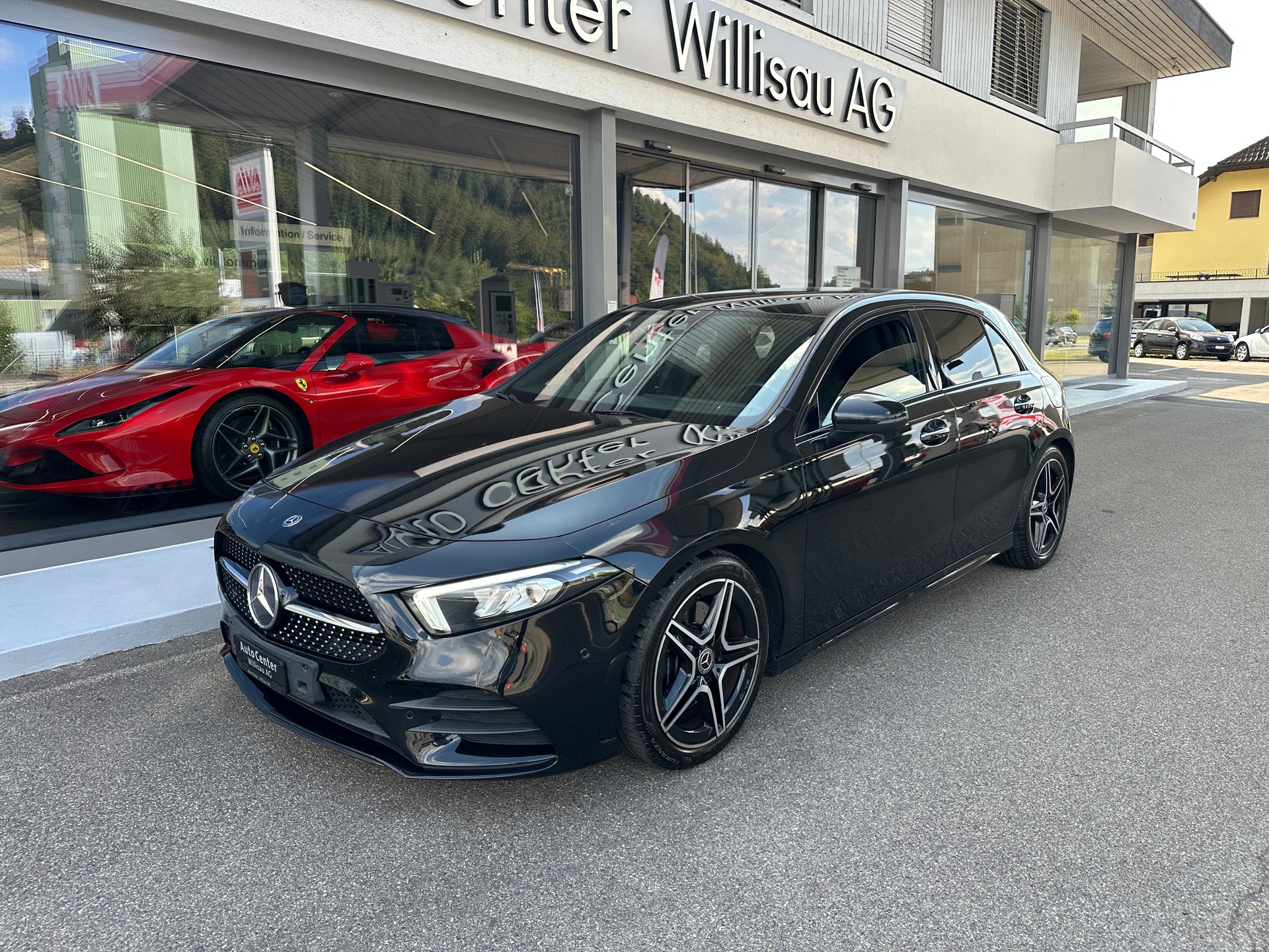 MERCEDES-BENZ A 220 AMG Line 7G-DCT-image-1