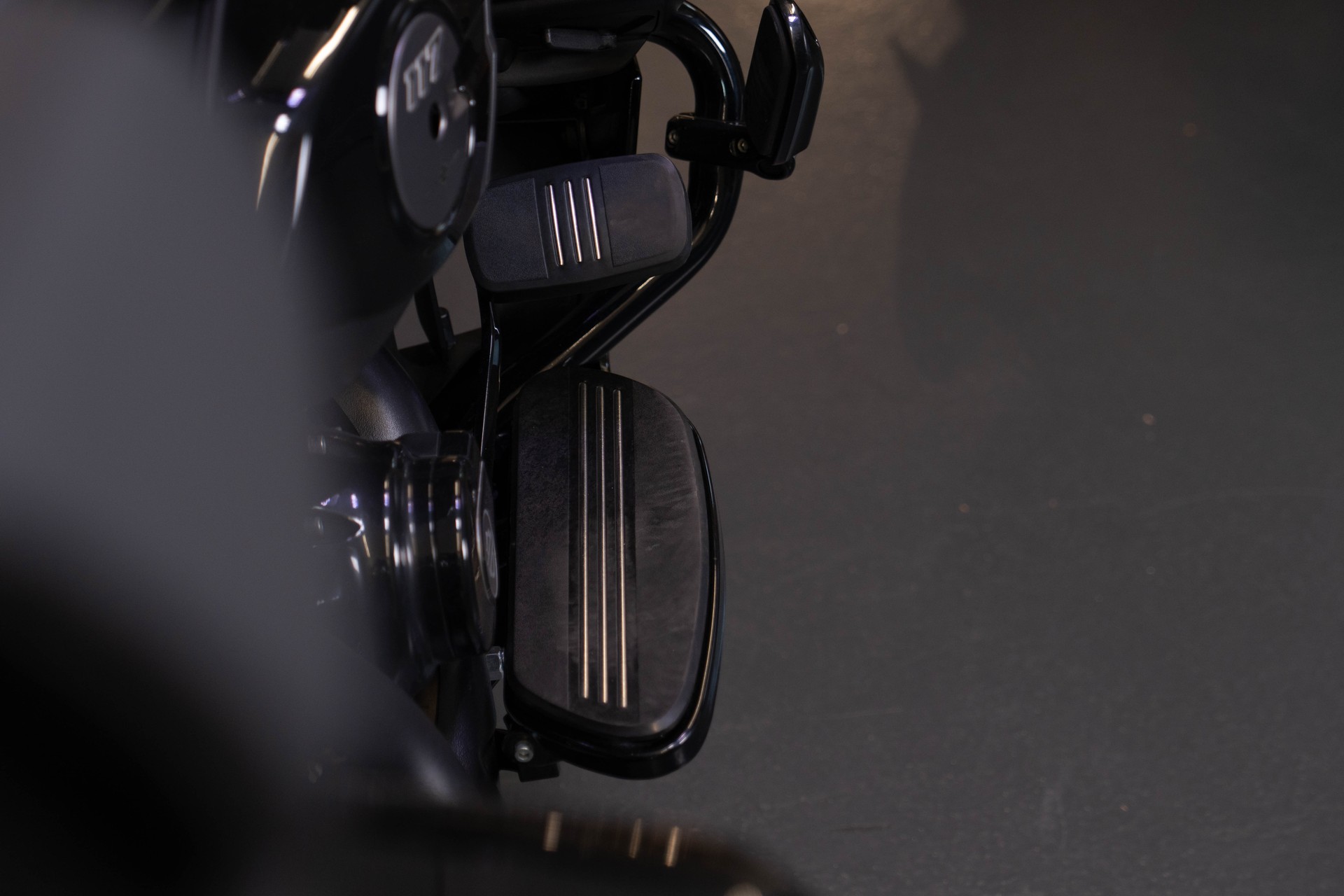 HARLEY-DAVIDSON FLTRXL Road Glide Limited 117i-image-7