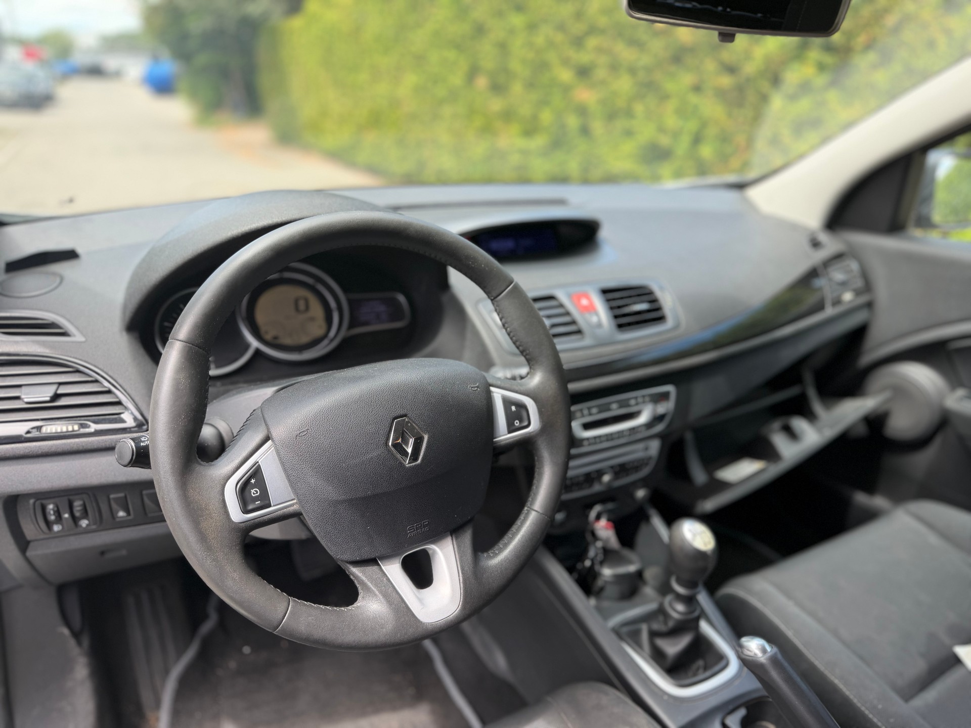 RENAULT Mégane 1.5 dCi Dynamique-image-6
