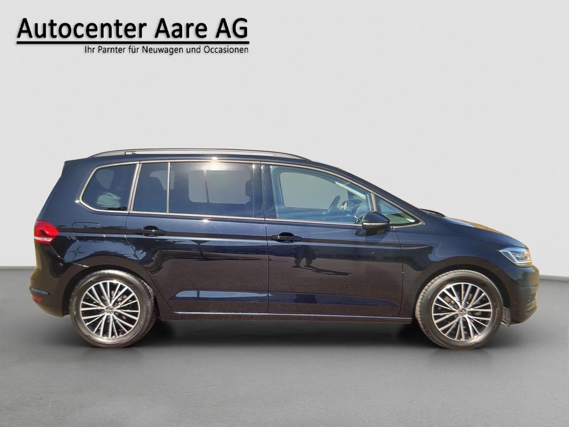 VW Touran 2.0 TDI Comfortline DSG - 7 Sitzer-image-1