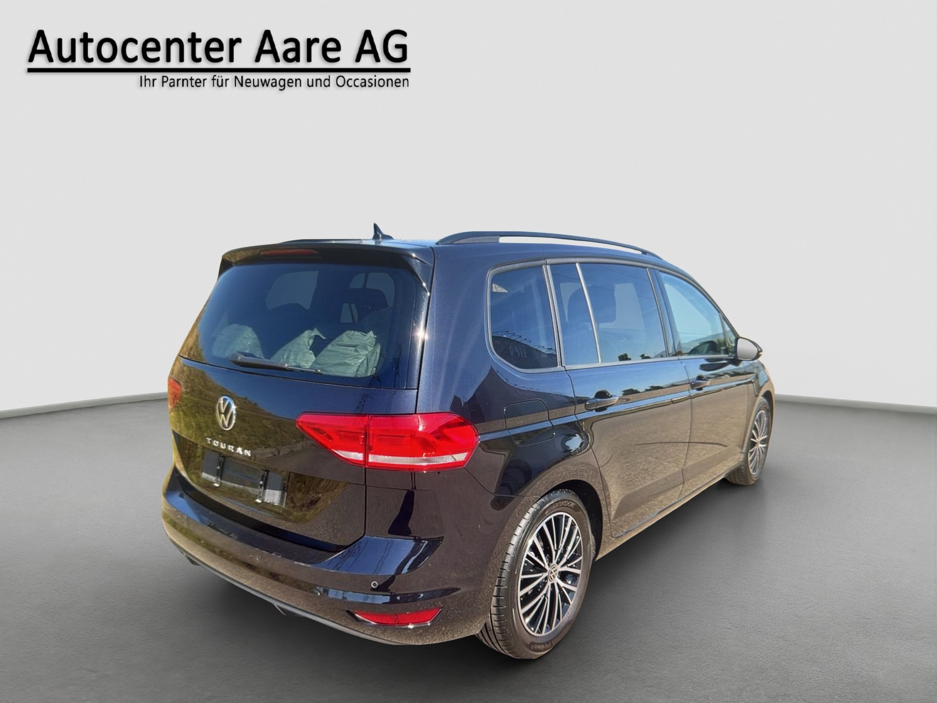 VW Touran 2.0 TDI Comfortline DSG - 7 Sitzer-image-2