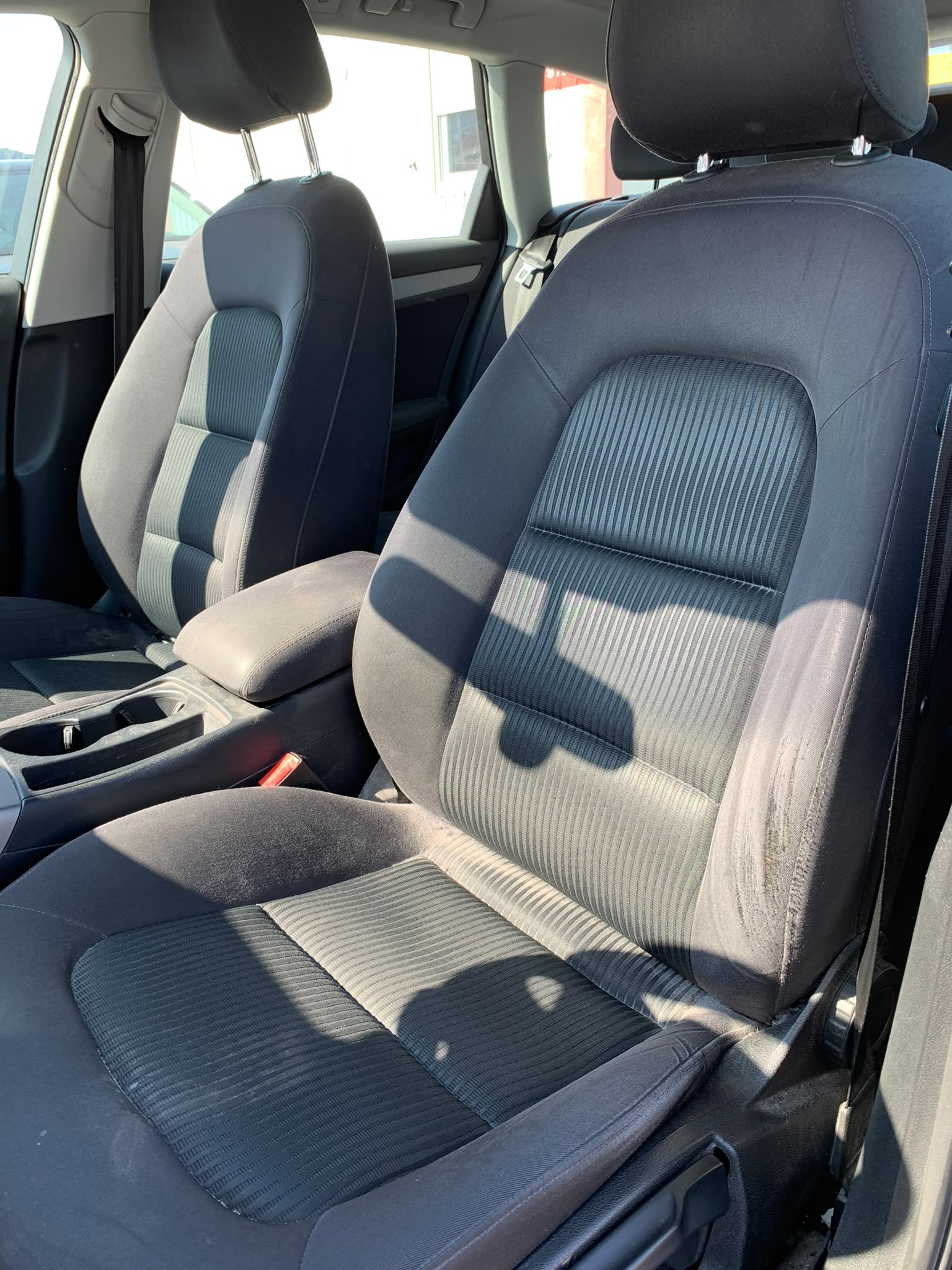 AUDI A4 Avant 2.0 TDI multitronic (Klimatronik * Sensoren * Radio CD * Multilenkrad * Led Mit Xenon * Navigation * BO5)-image-13