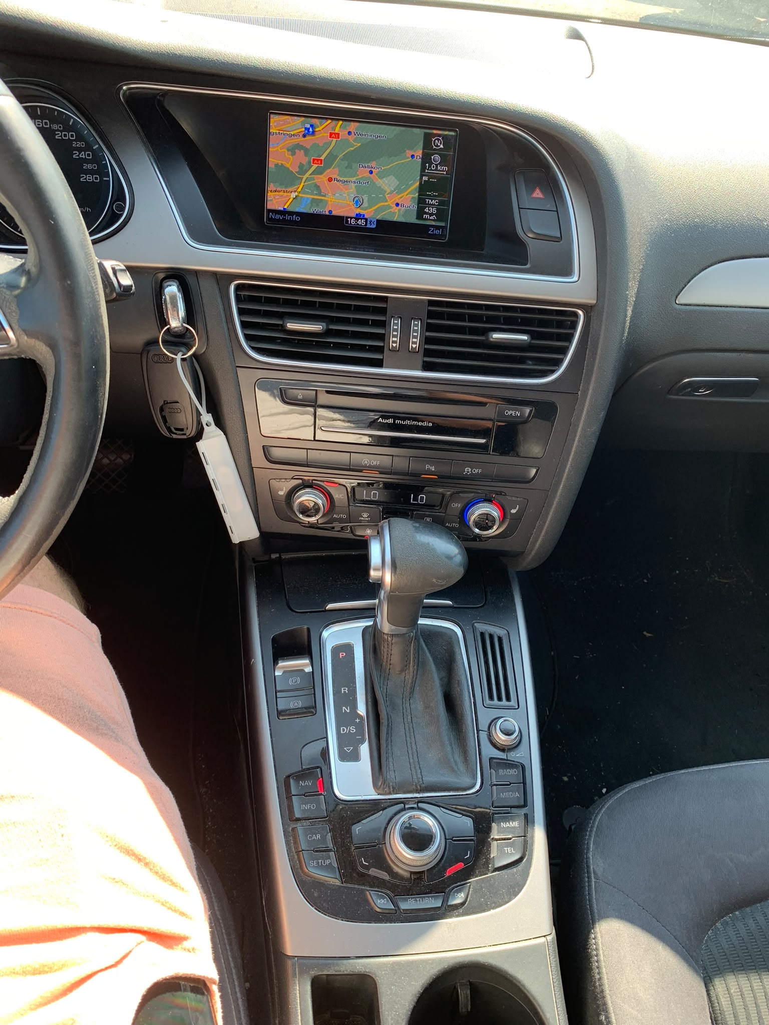 AUDI A4 Avant 2.0 TDI multitronic (Klimatronik * Sensoren * Radio CD * Multilenkrad * Led Mit Xenon * Navigation * BO5)-image-10